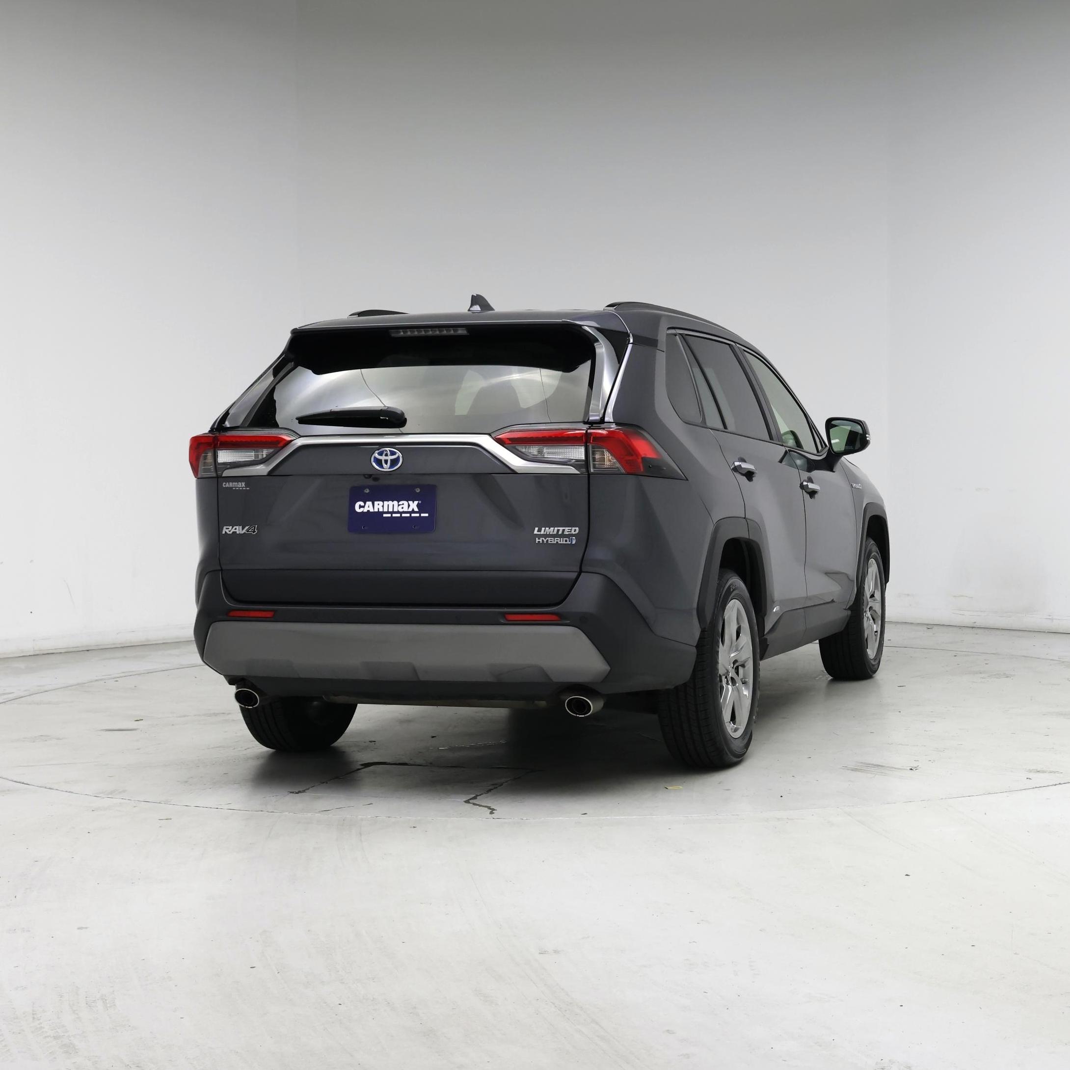 Thumbnail: 2019 Toyota RAV4 - 8