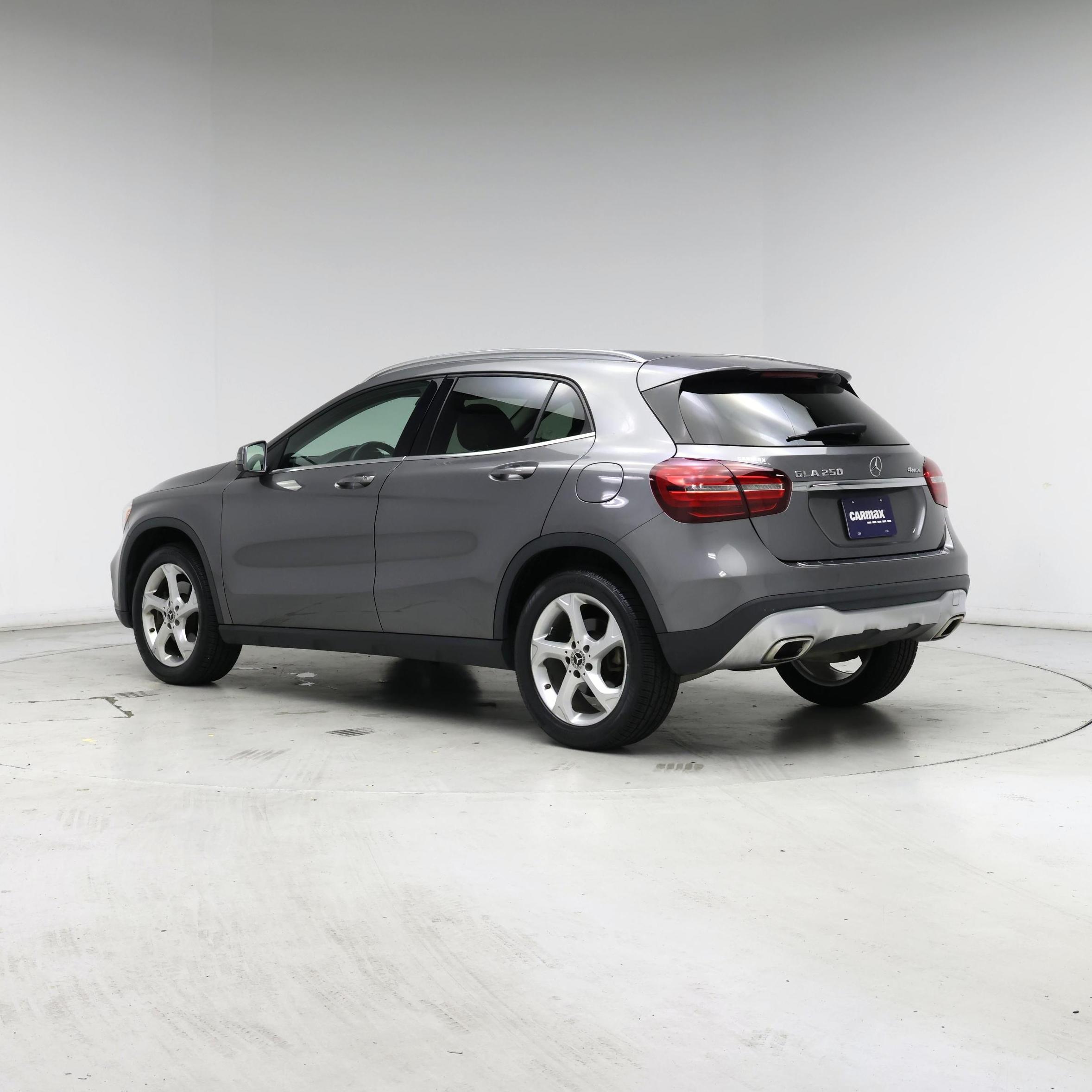 Thumbnail: 2020 Mercedes-Benz GLA - 2
