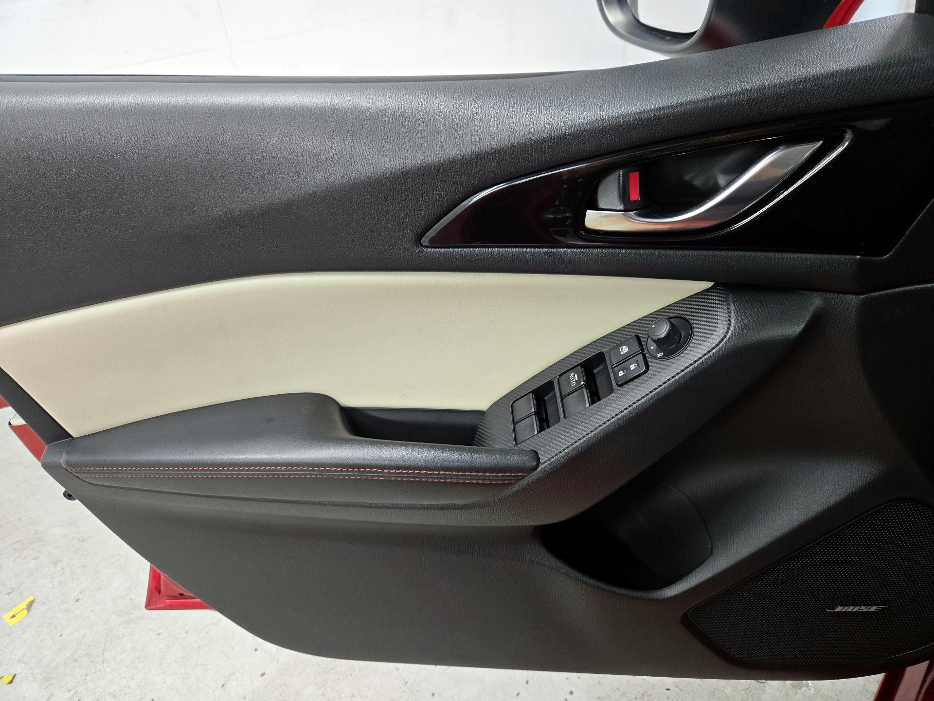 Thumbnail: 2014 Mazda Mazda3 - 12