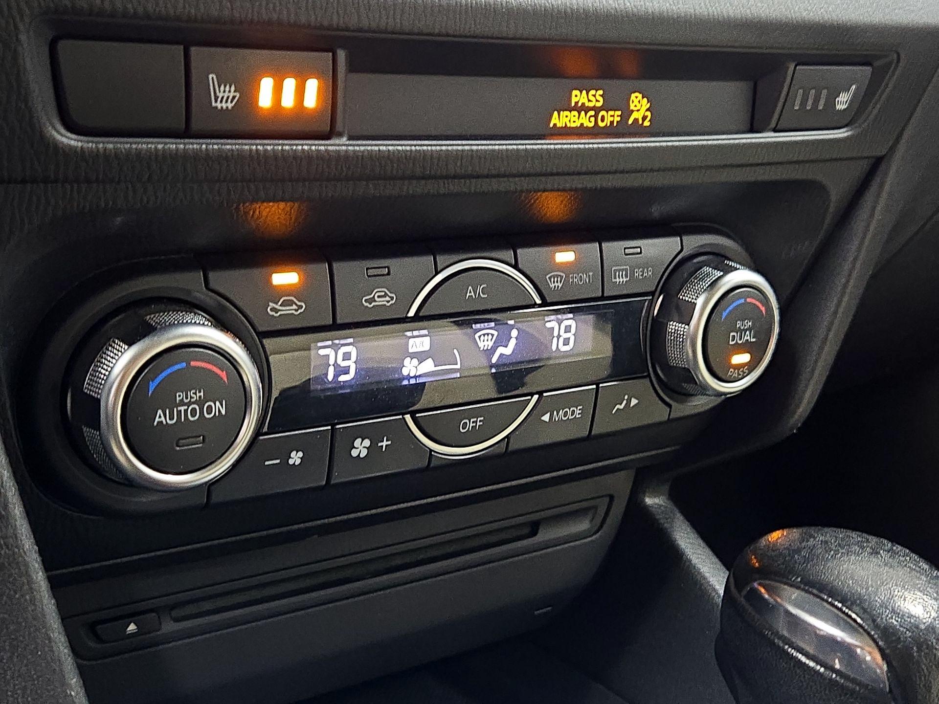 Thumbnail: 2014 Mazda Mazda3 - 17