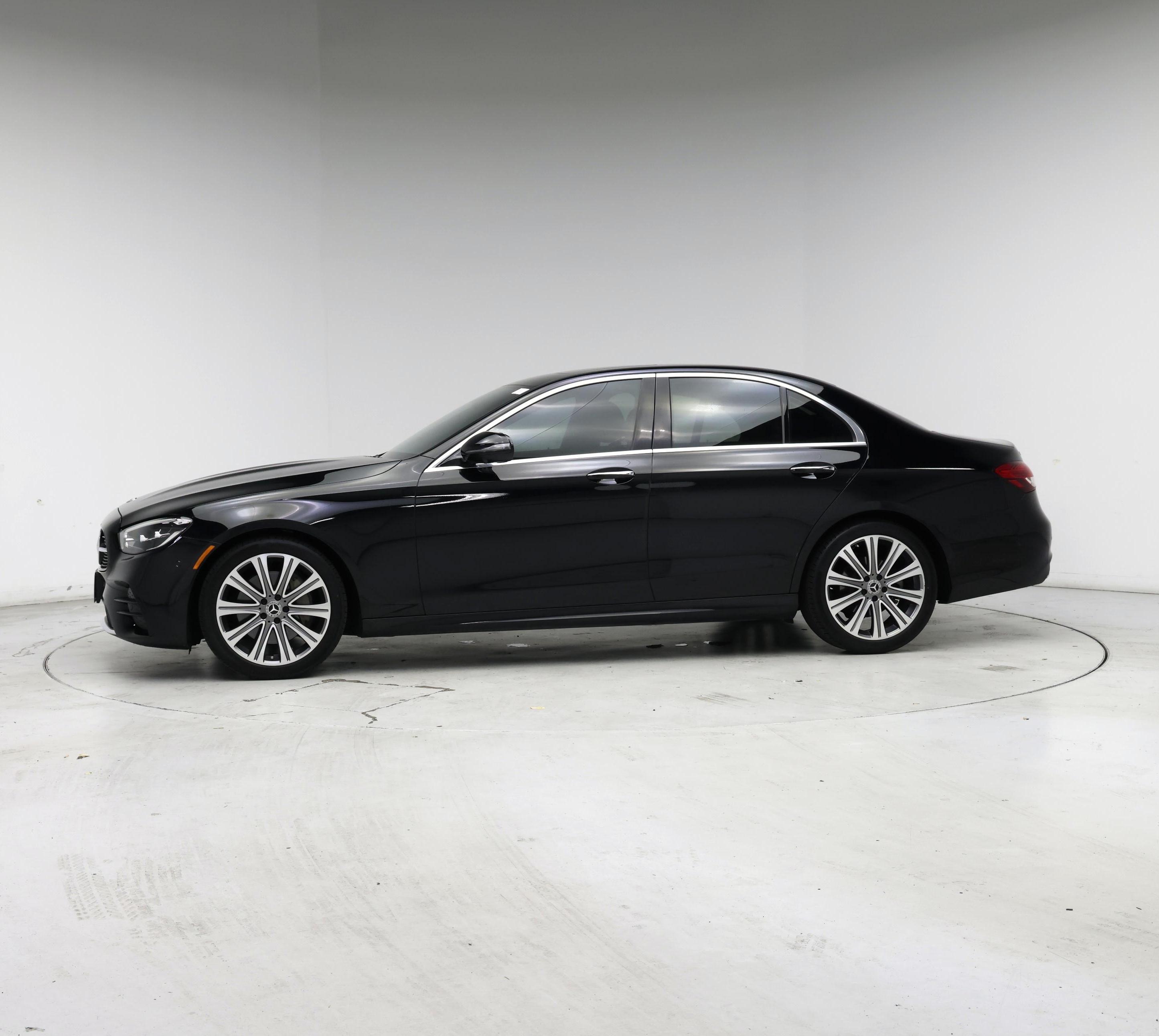 Thumbnail: 2022 Mercedes-Benz E-Class - 3