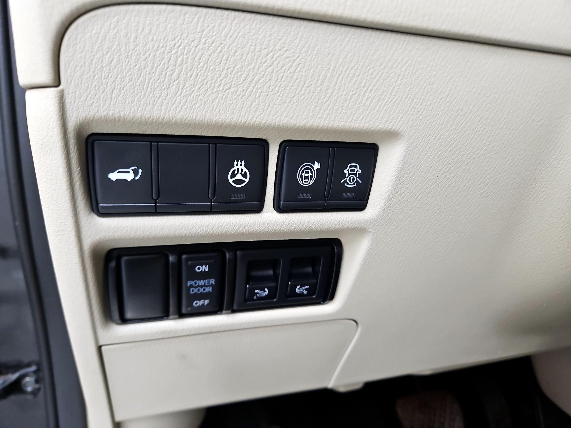 Thumbnail: 2021 INFINITI QX80 - 13