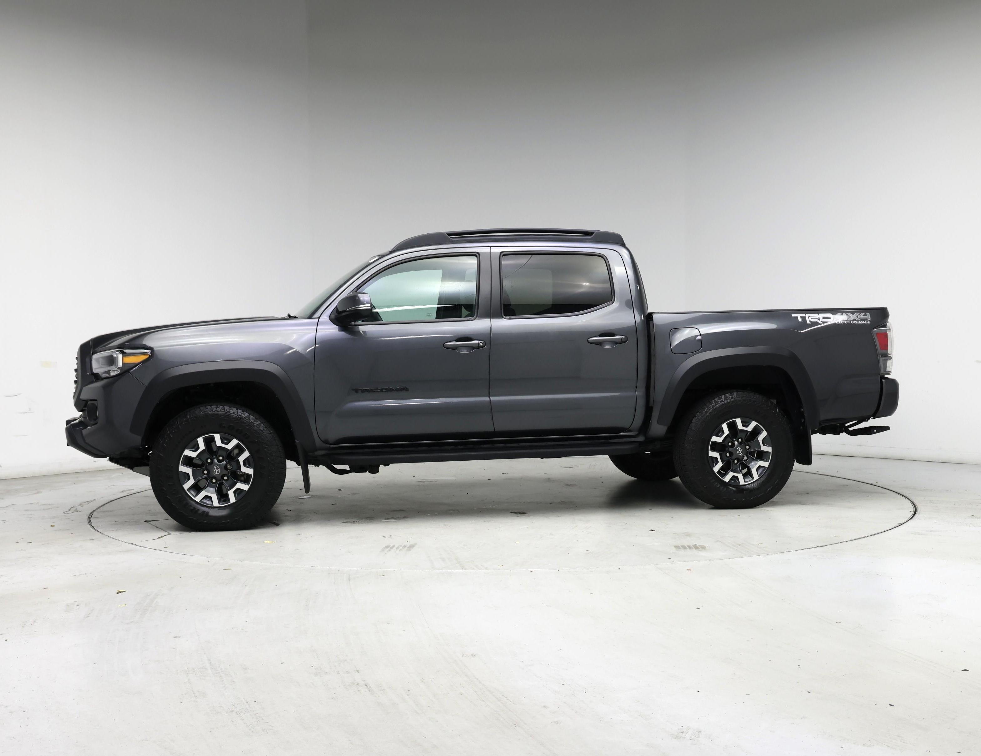 Thumbnail: 2022 Toyota Tacoma - 3