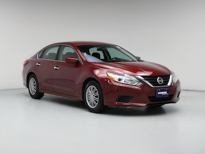 Red 2016 Nissan Altima S