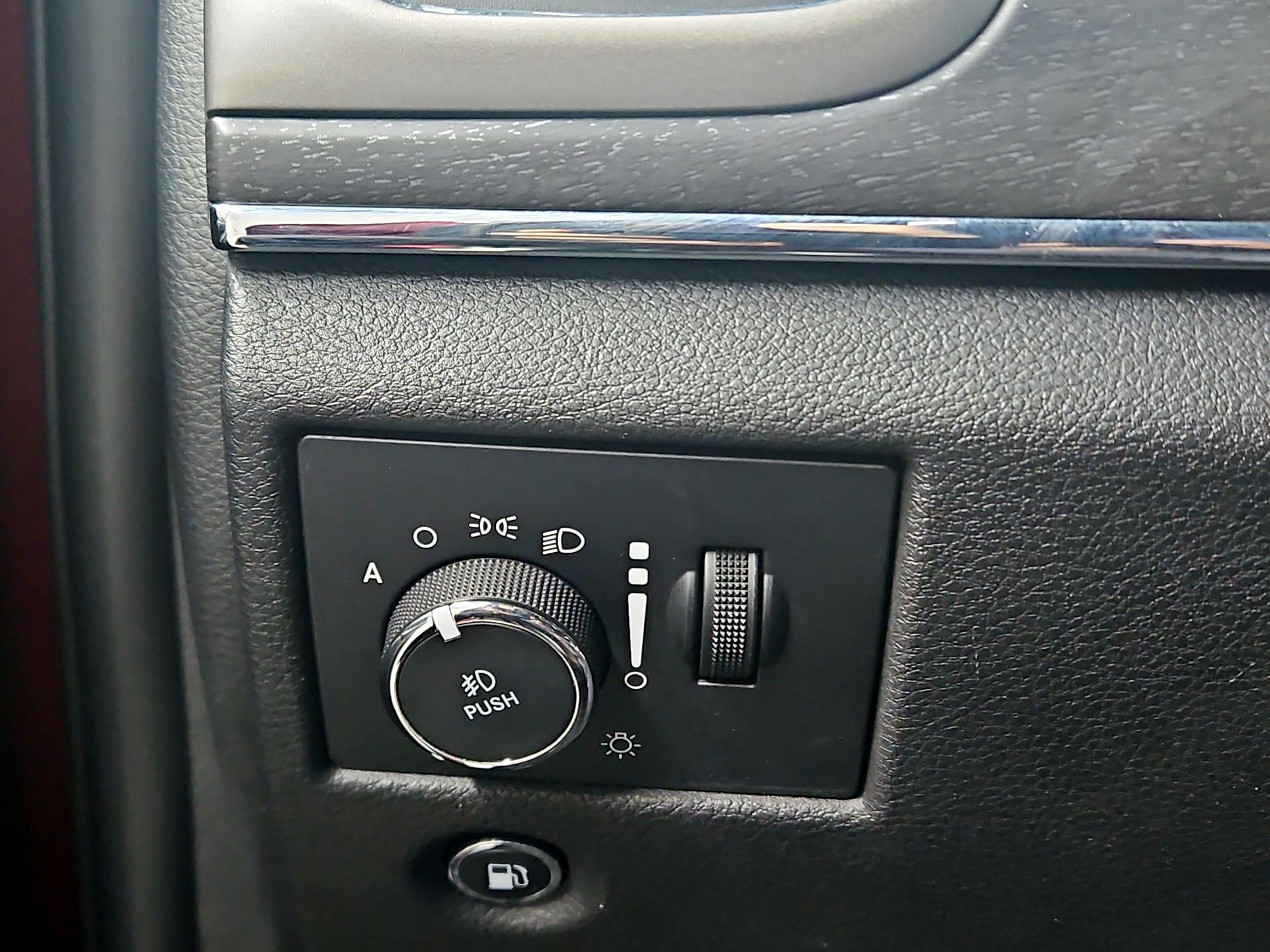 Thumbnail: 2018 Jeep Grand Cherokee - 13