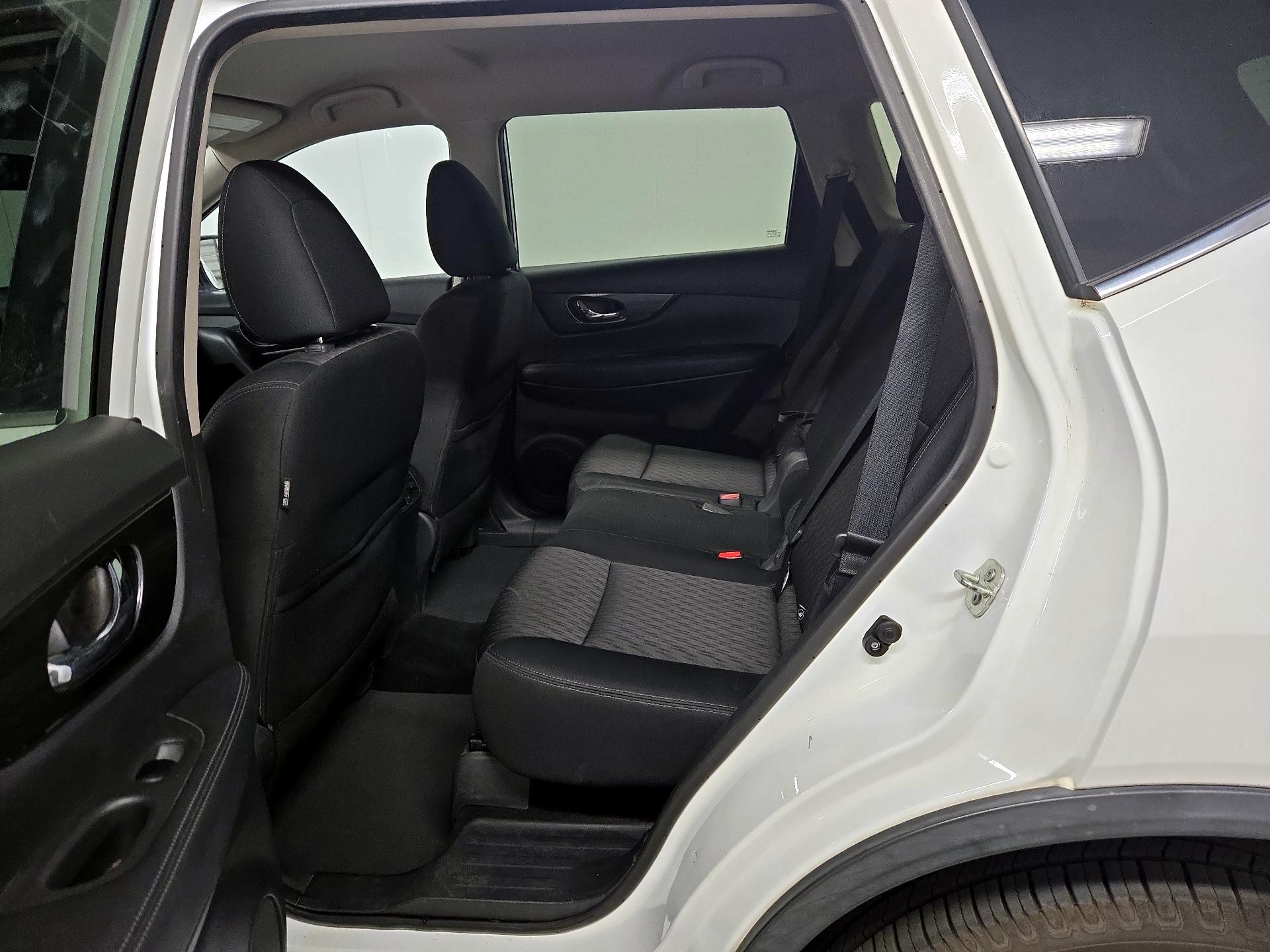Thumbnail: 2018 Nissan Rogue - 19