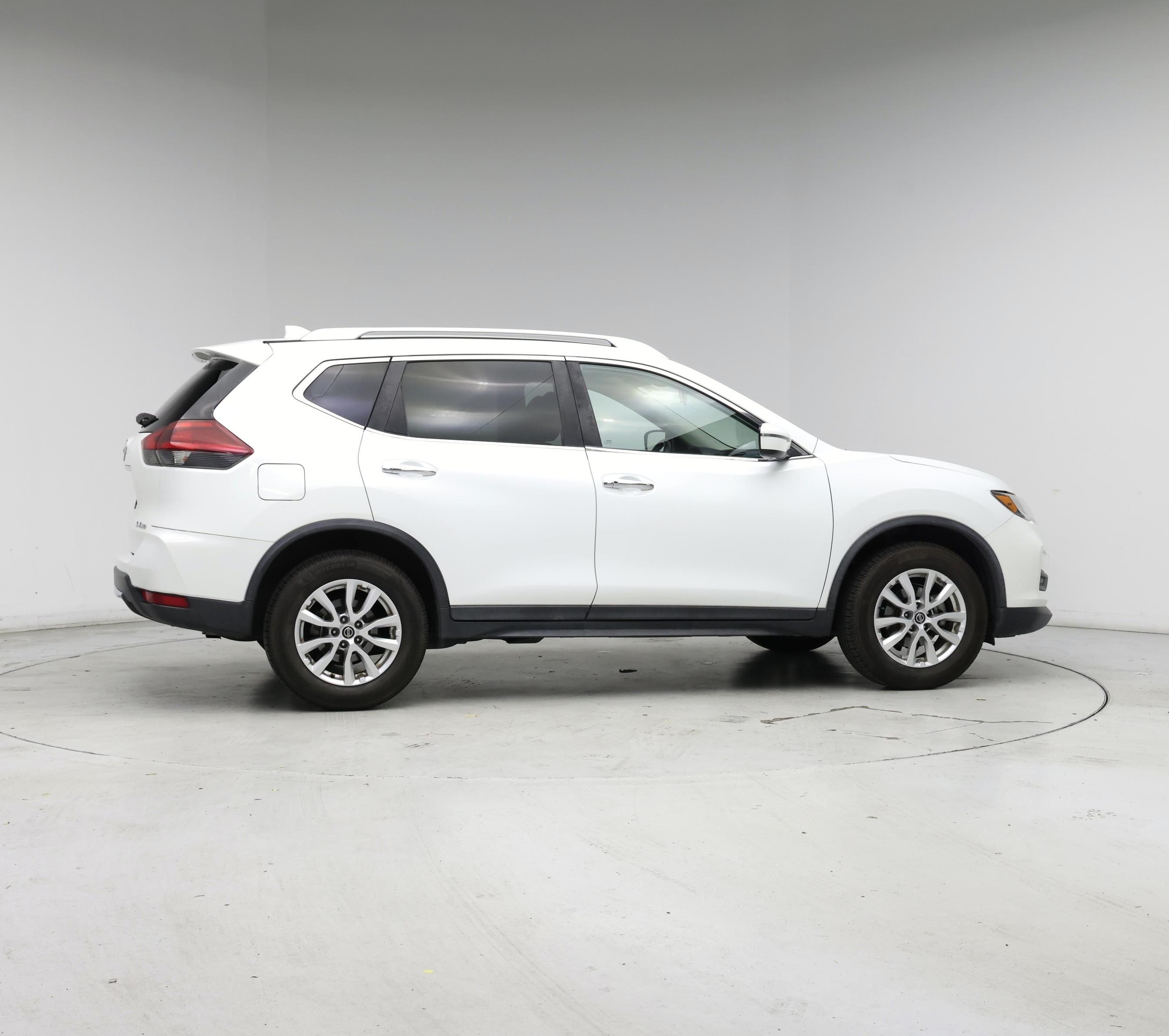 Thumbnail: 2018 Nissan Rogue - 7