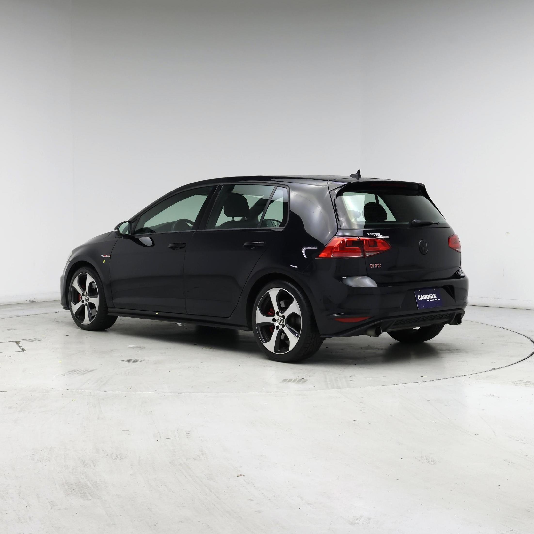 Thumbnail: 2016 Volkswagen Golf - 2
