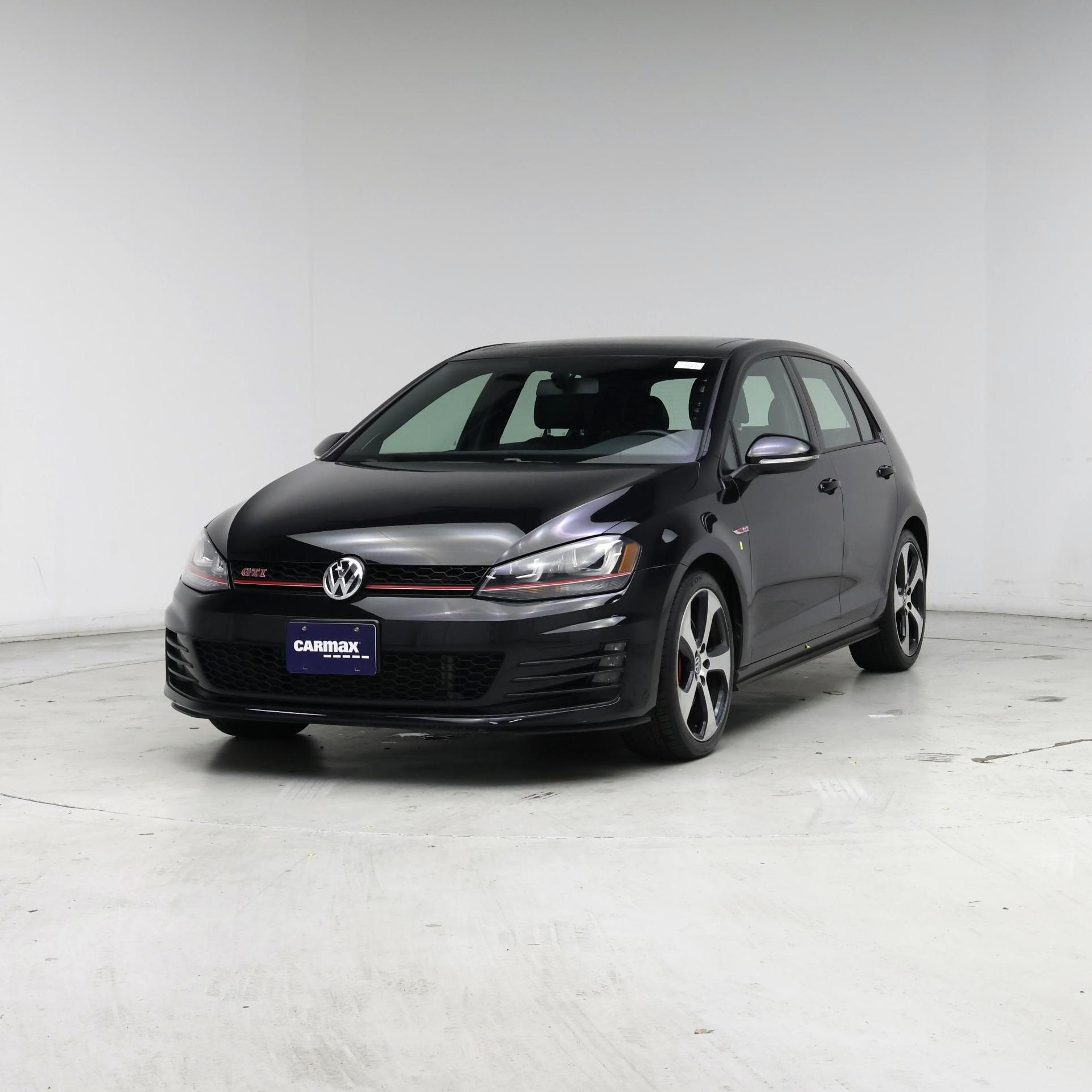 Thumbnail: 2016 Volkswagen Golf - 4