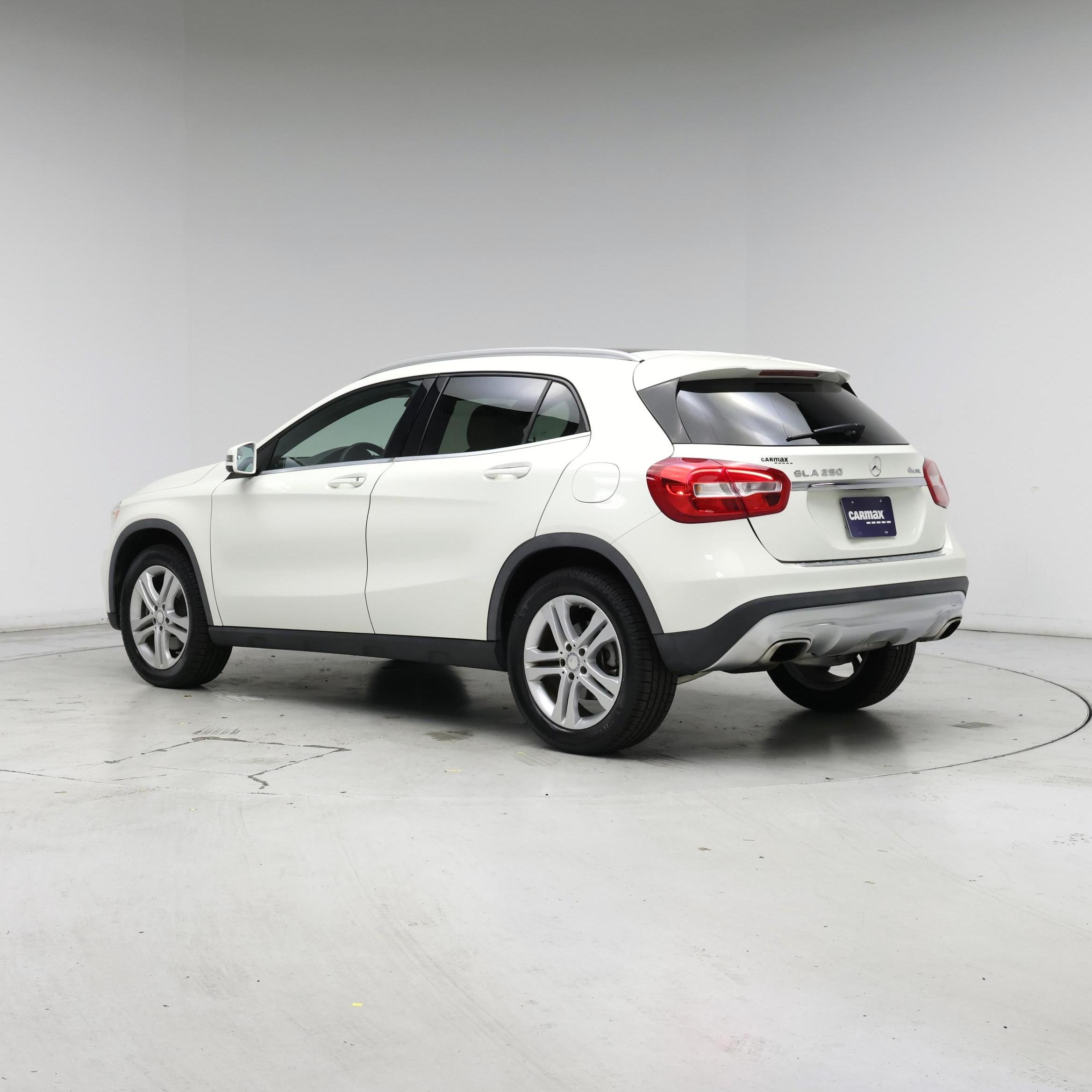 Thumbnail: 2017 Mercedes-Benz GLA - 2