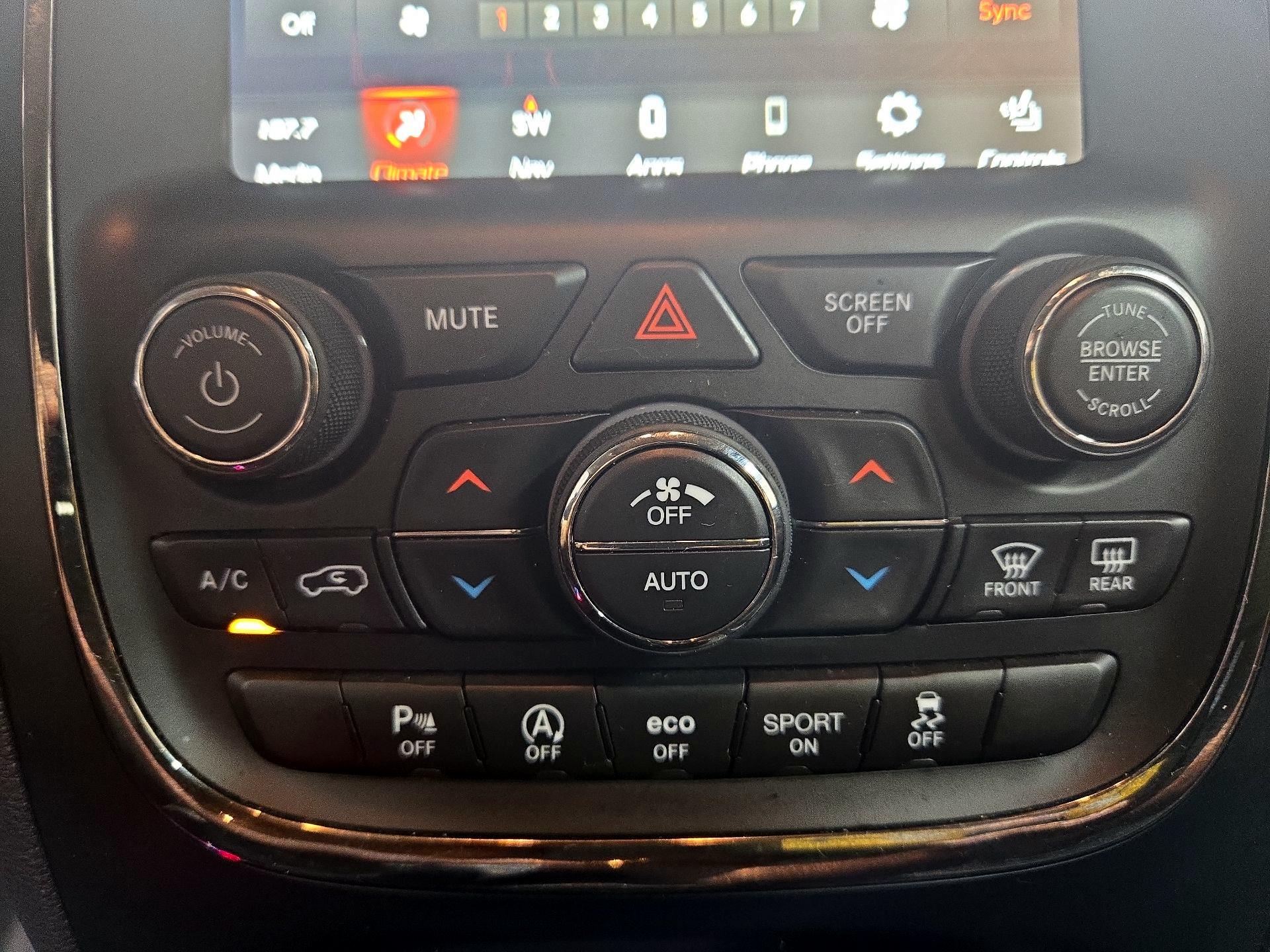 Thumbnail: 2018 Dodge Durango - 17