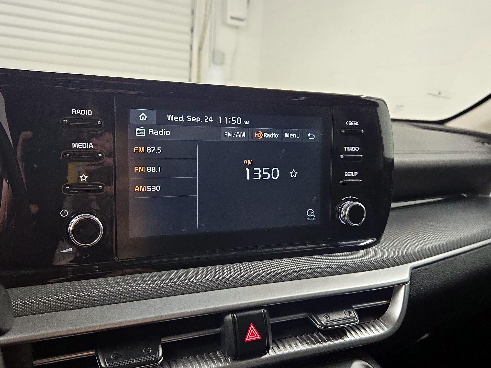 Thumbnail: 2021 Kia K5 - 15