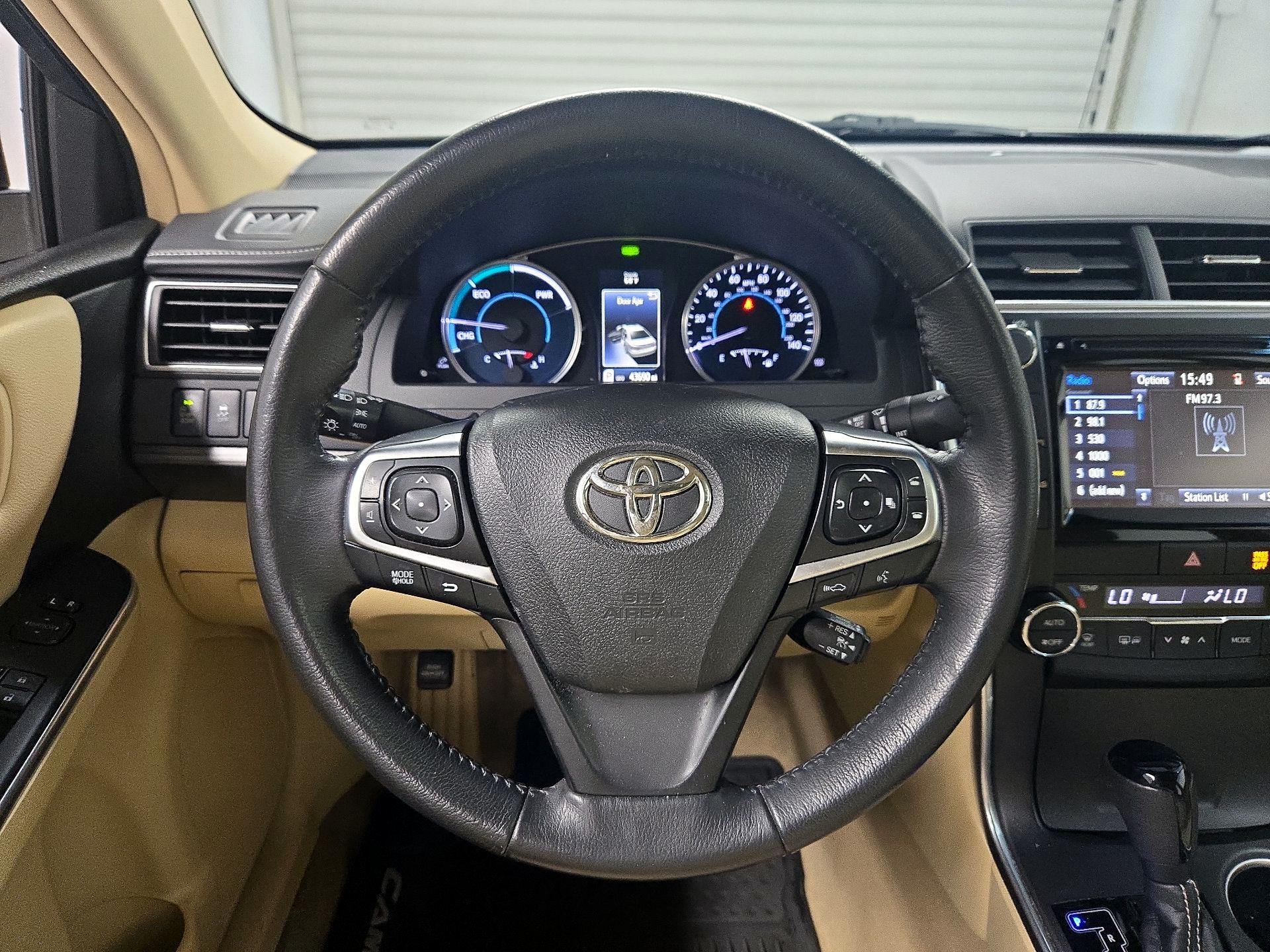 Thumbnail: 2015 Toyota Camry - 10