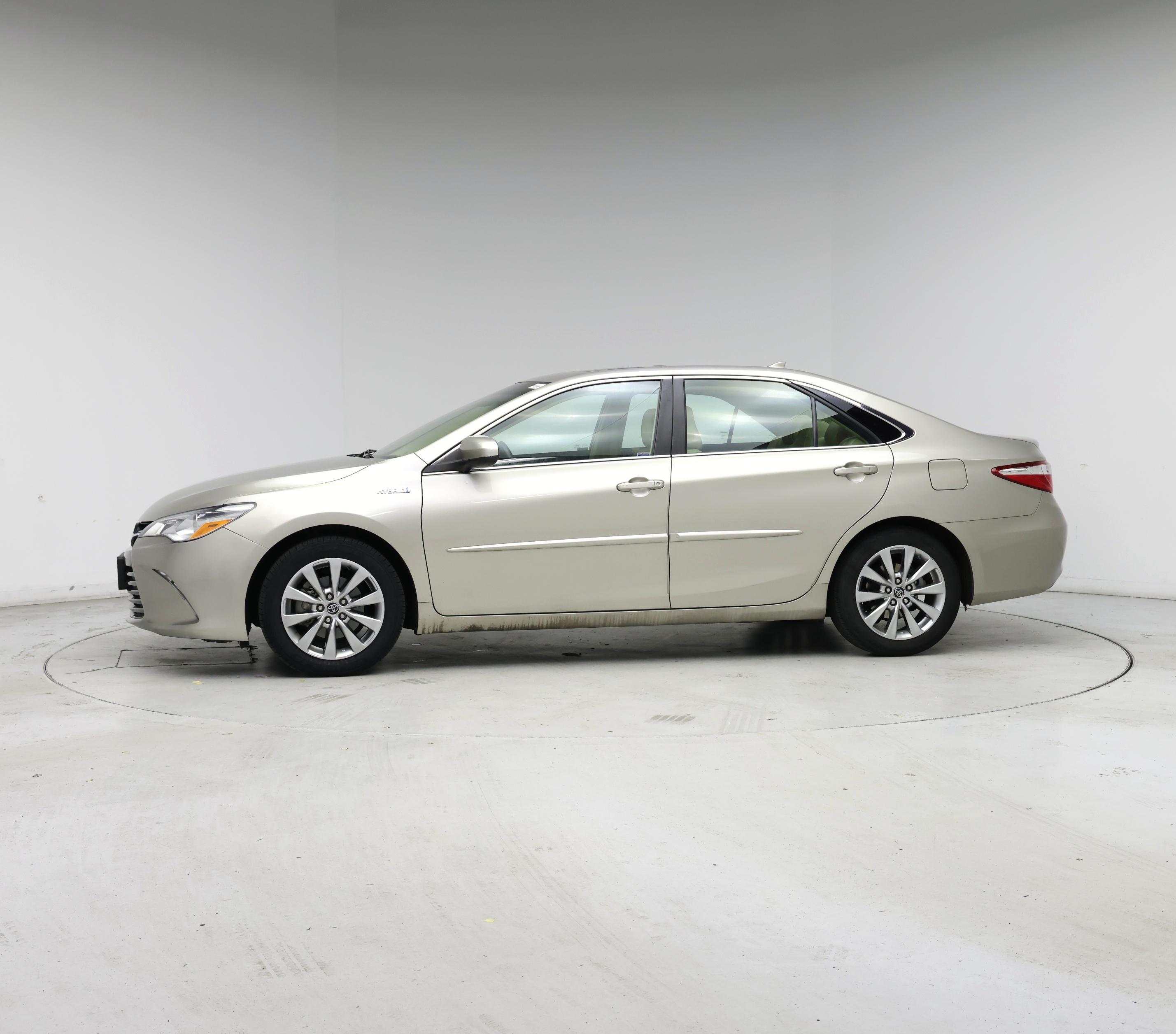 Thumbnail: 2015 Toyota Camry - 3