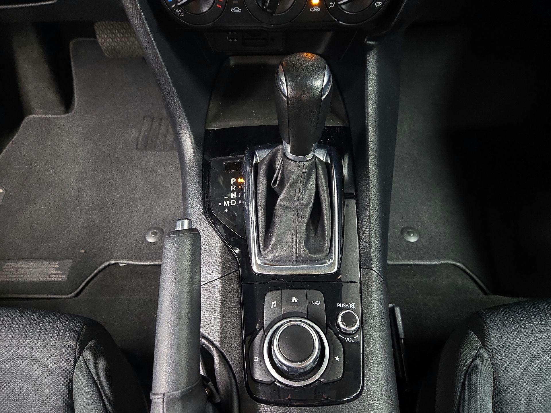 Thumbnail: 2015 Mazda Mazda3 - 18
