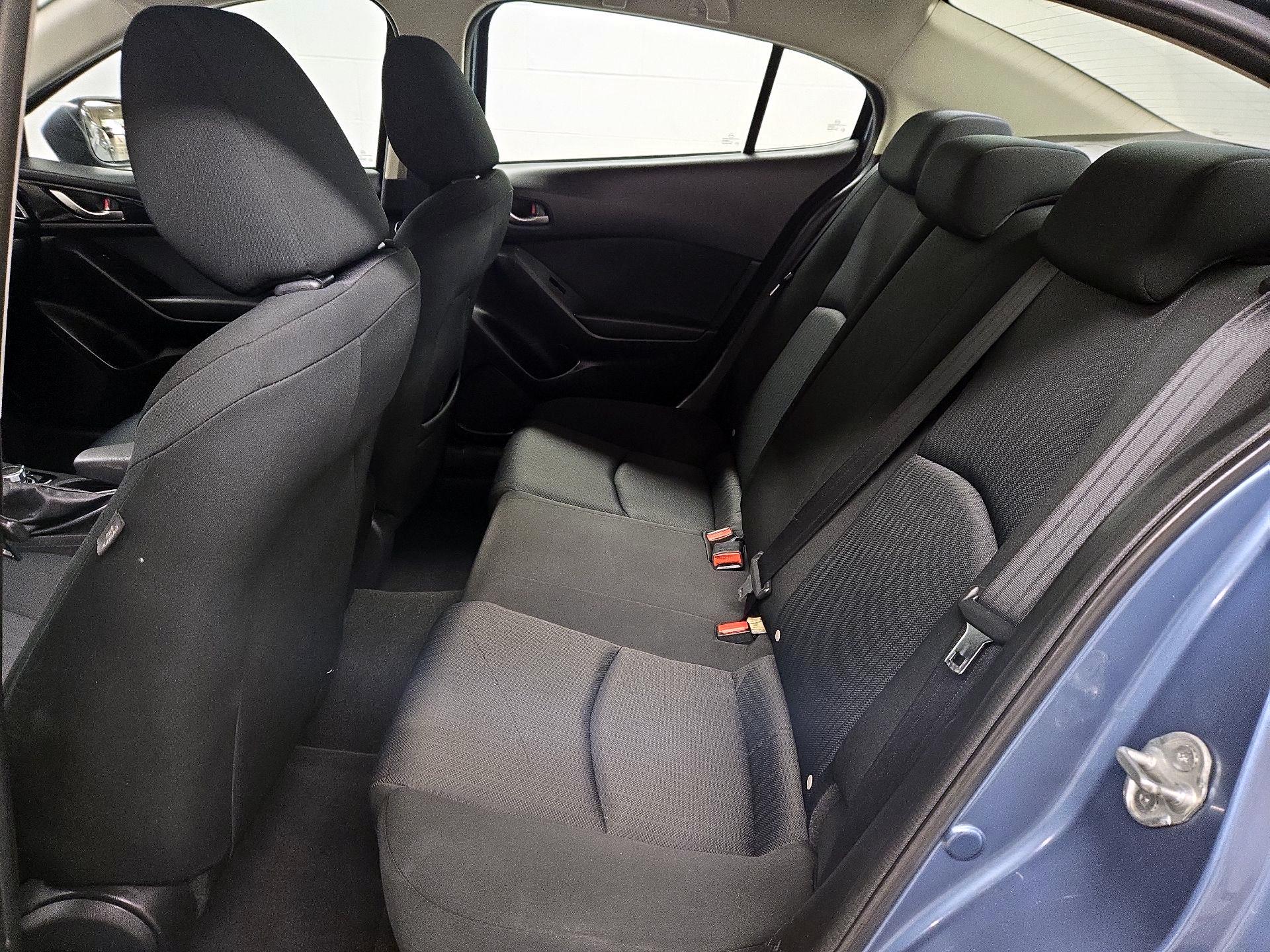Thumbnail: 2015 Mazda Mazda3 - 20