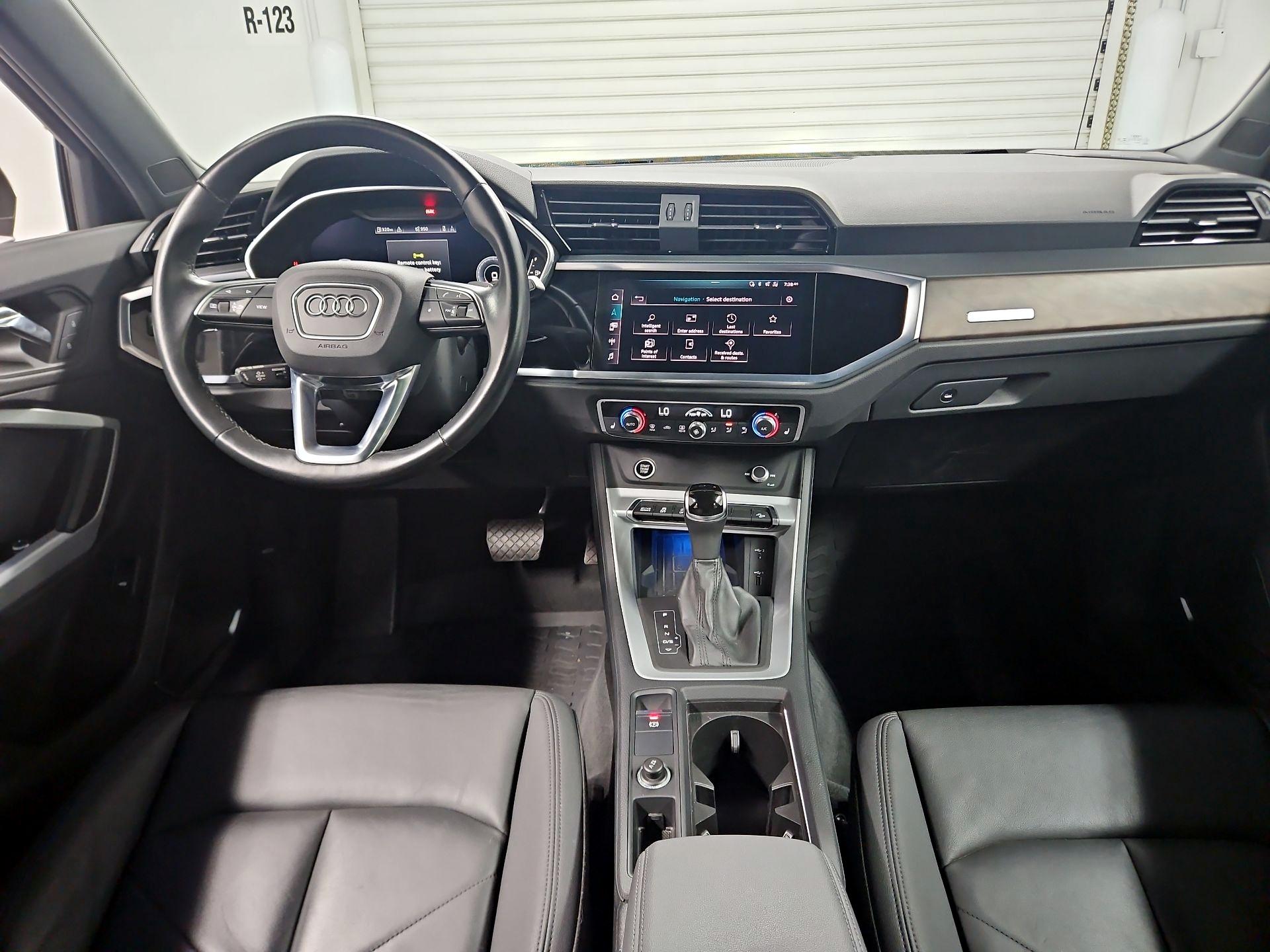 Thumbnail: 2021 Audi Q3 - 9