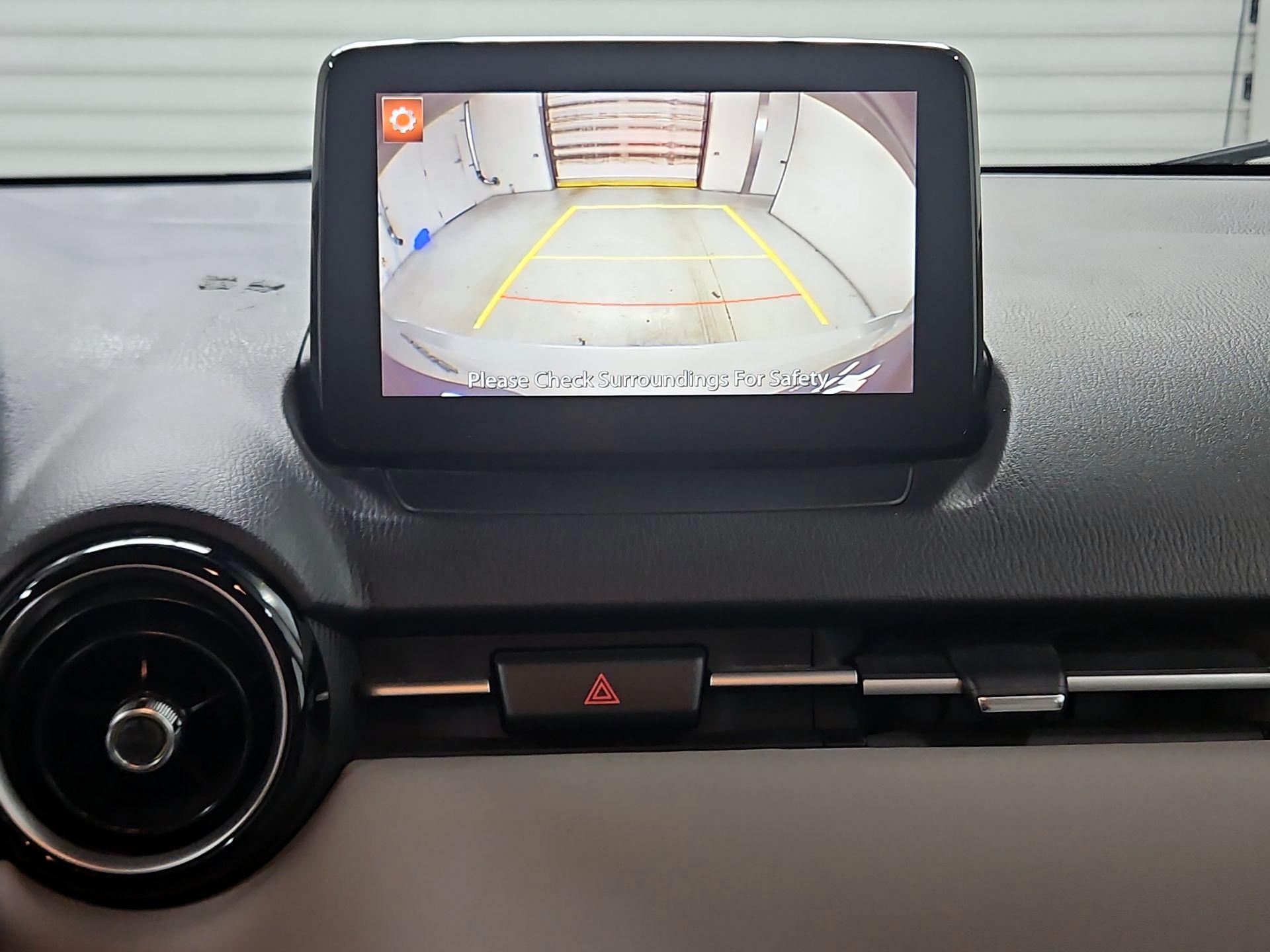 Thumbnail: 2019 Toyota Yaris - 14