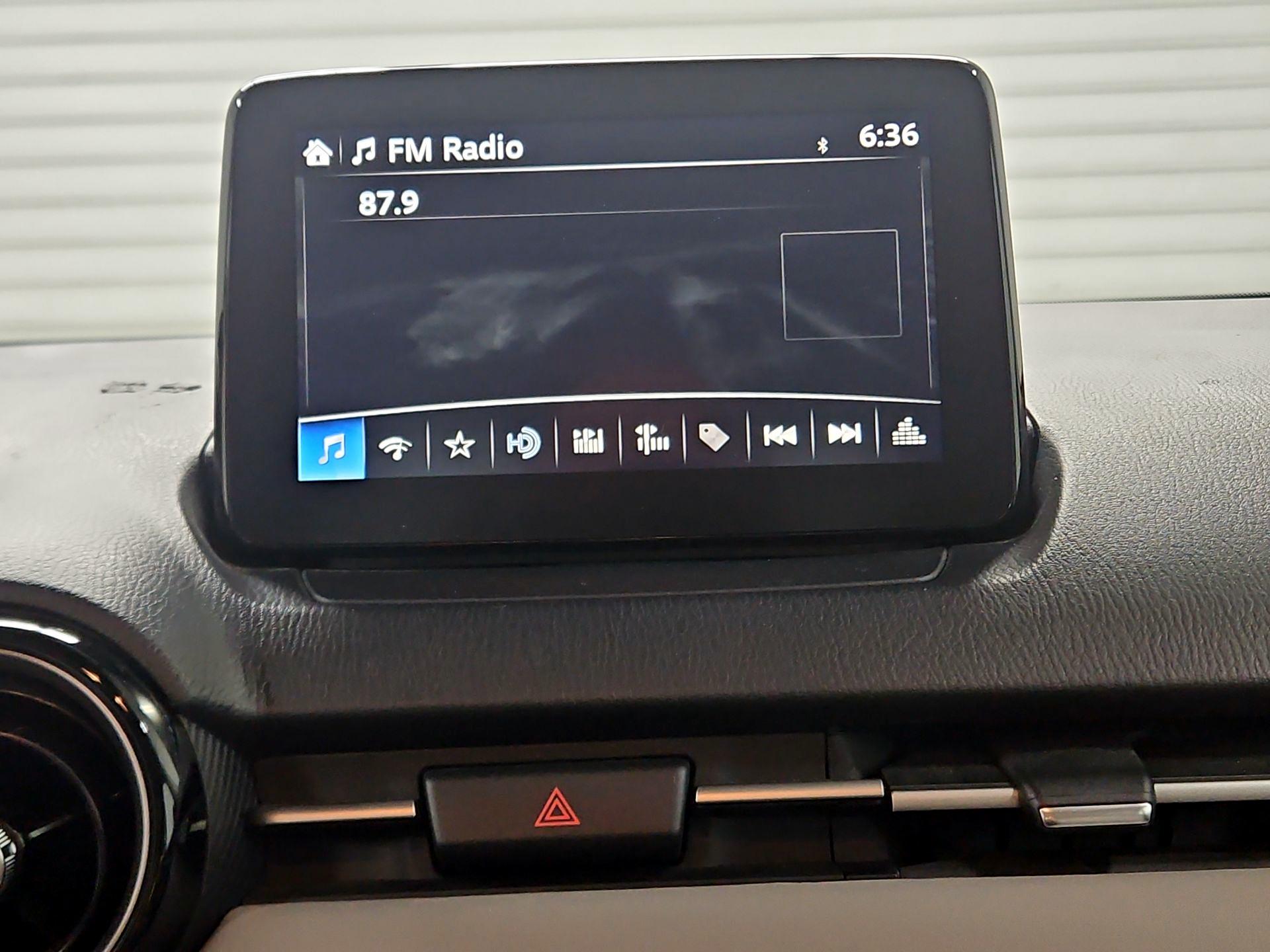 Thumbnail: 2019 Toyota Yaris - 15