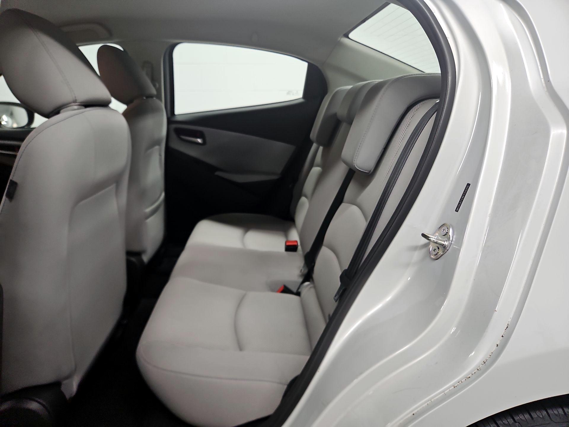Thumbnail: 2019 Toyota Yaris - 19