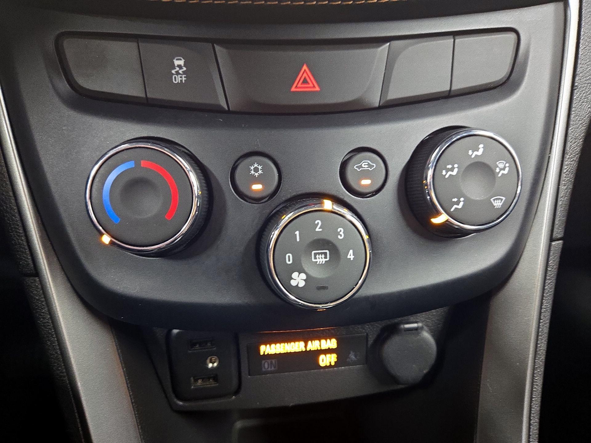 Thumbnail: 2019 Chevrolet Trax - 16