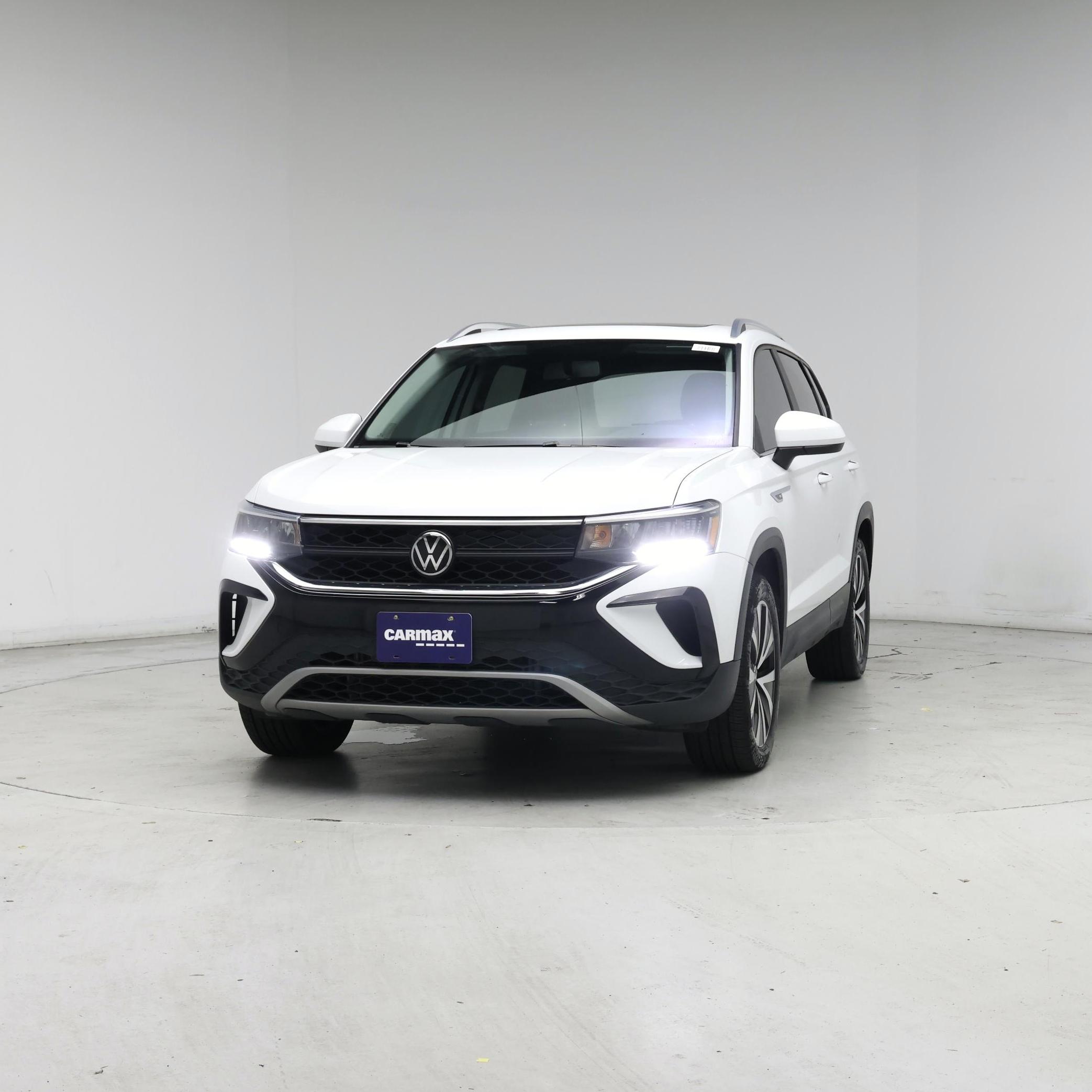 Thumbnail: 2022 Volkswagen Taos - 4