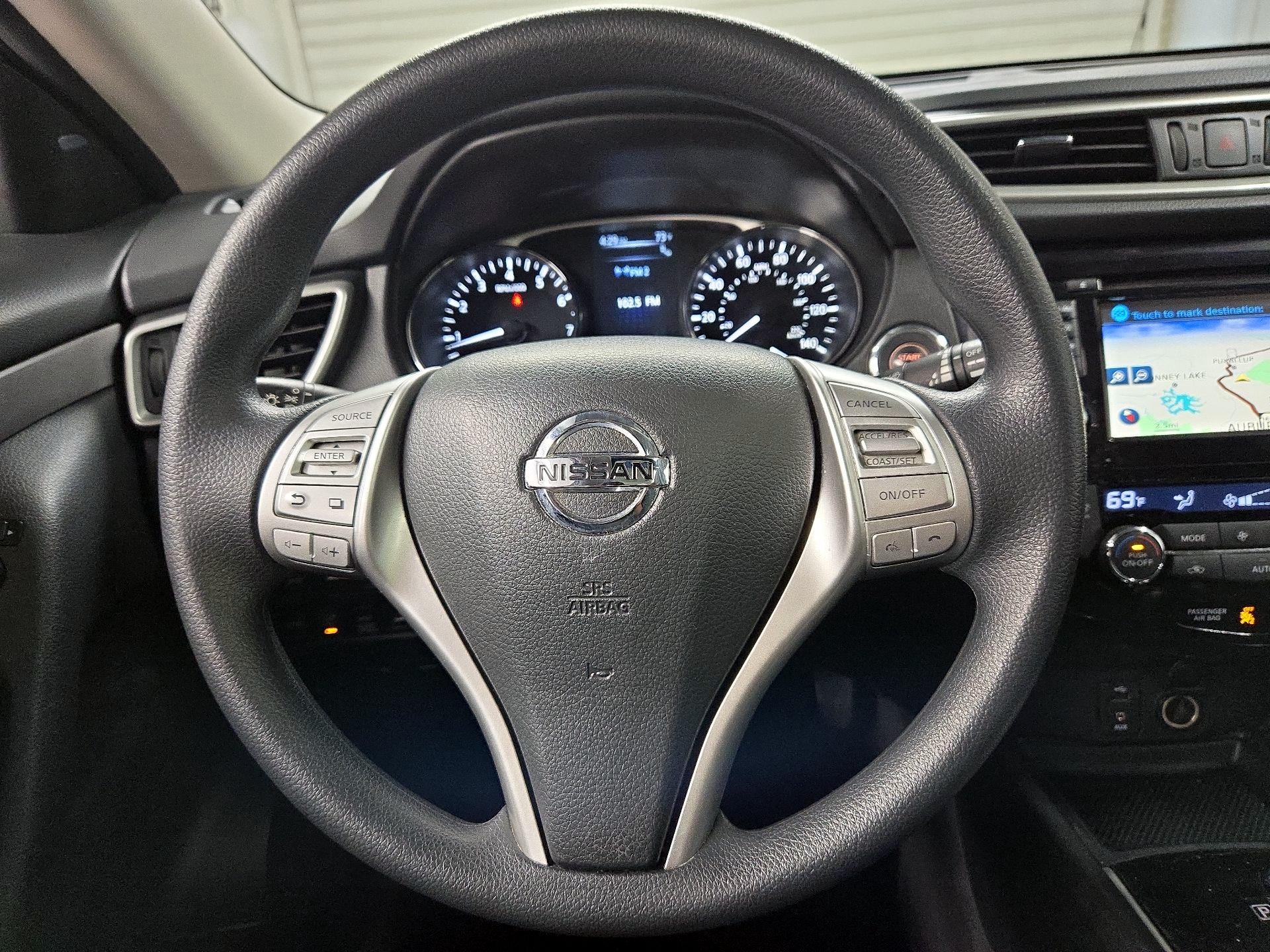 Thumbnail: 2016 Nissan Rogue - 10