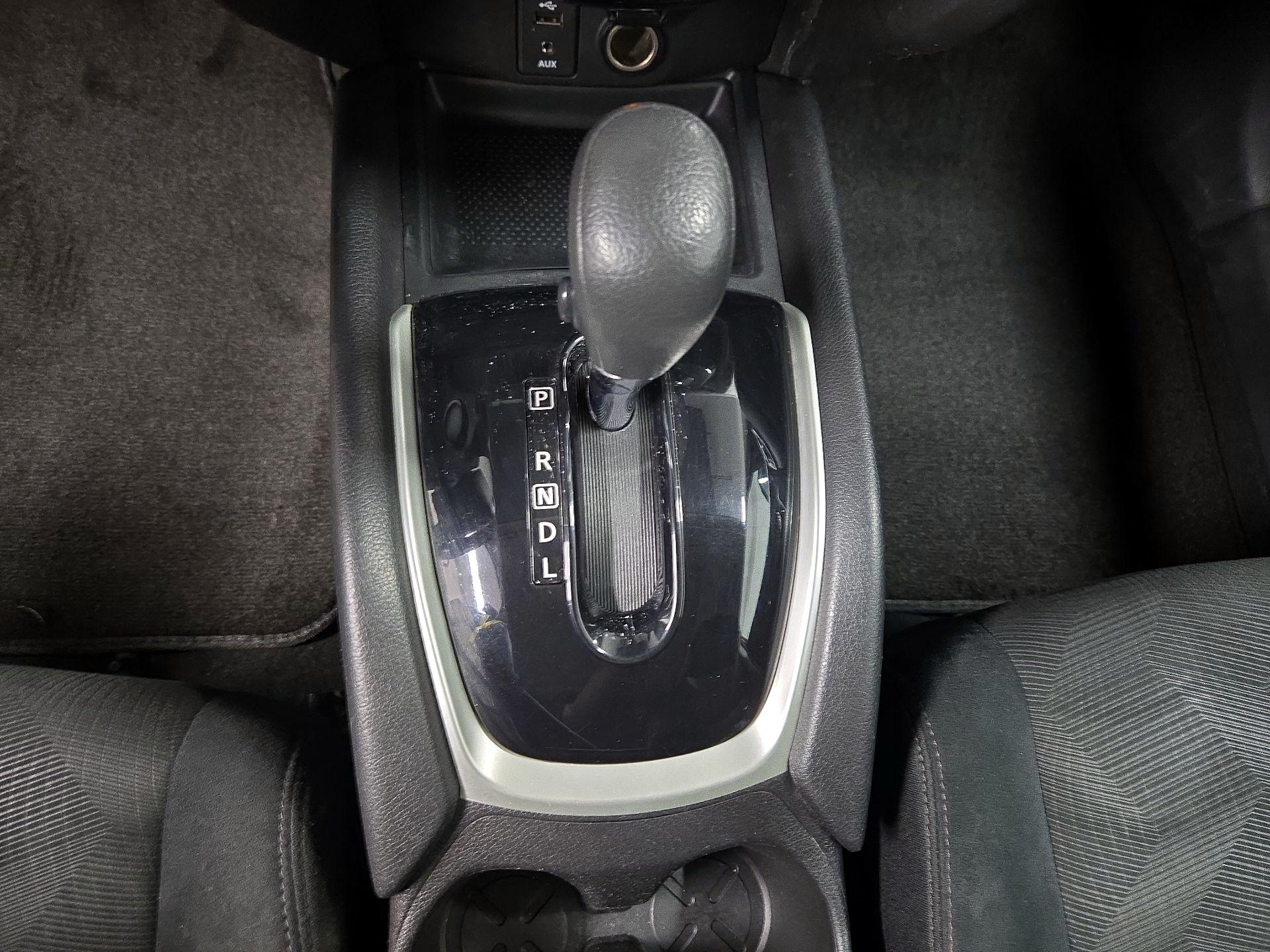 Thumbnail: 2016 Nissan Rogue - 18
