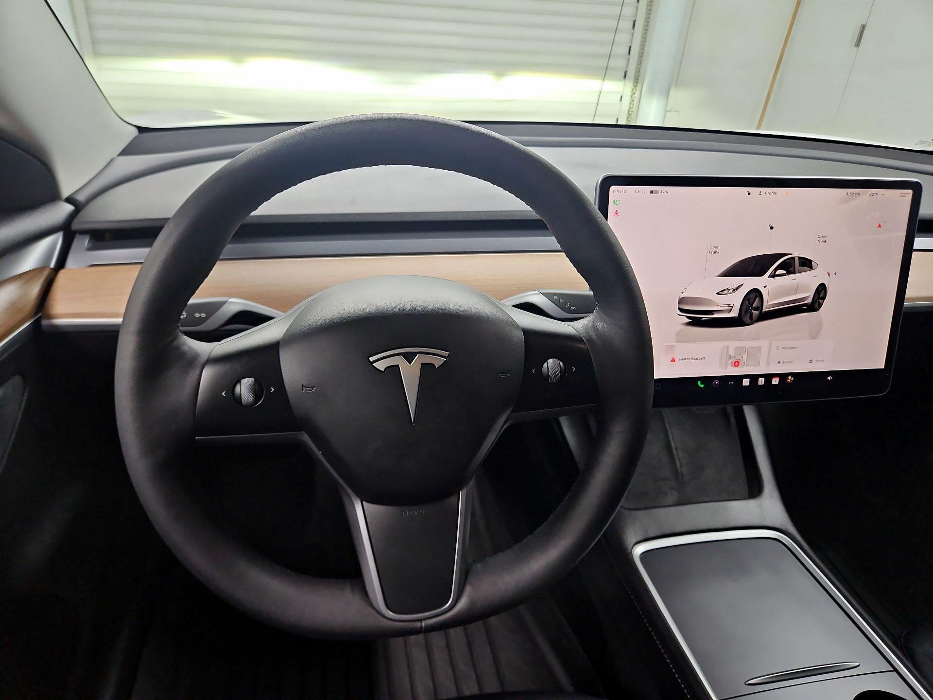 Thumbnail: 2022 Tesla Model 3 - 10