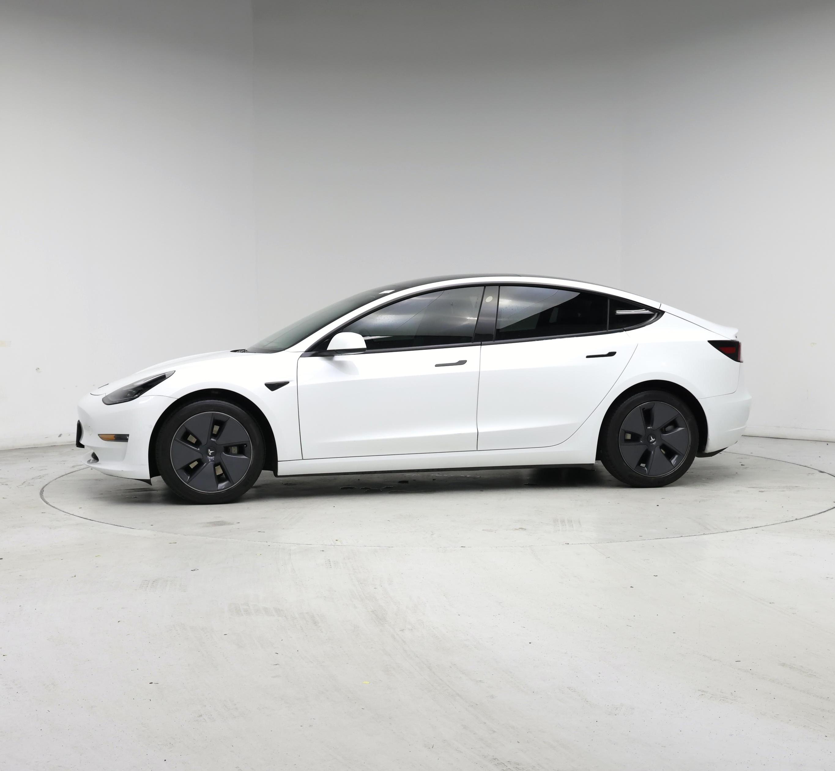 Thumbnail: 2022 Tesla Model 3 - 3