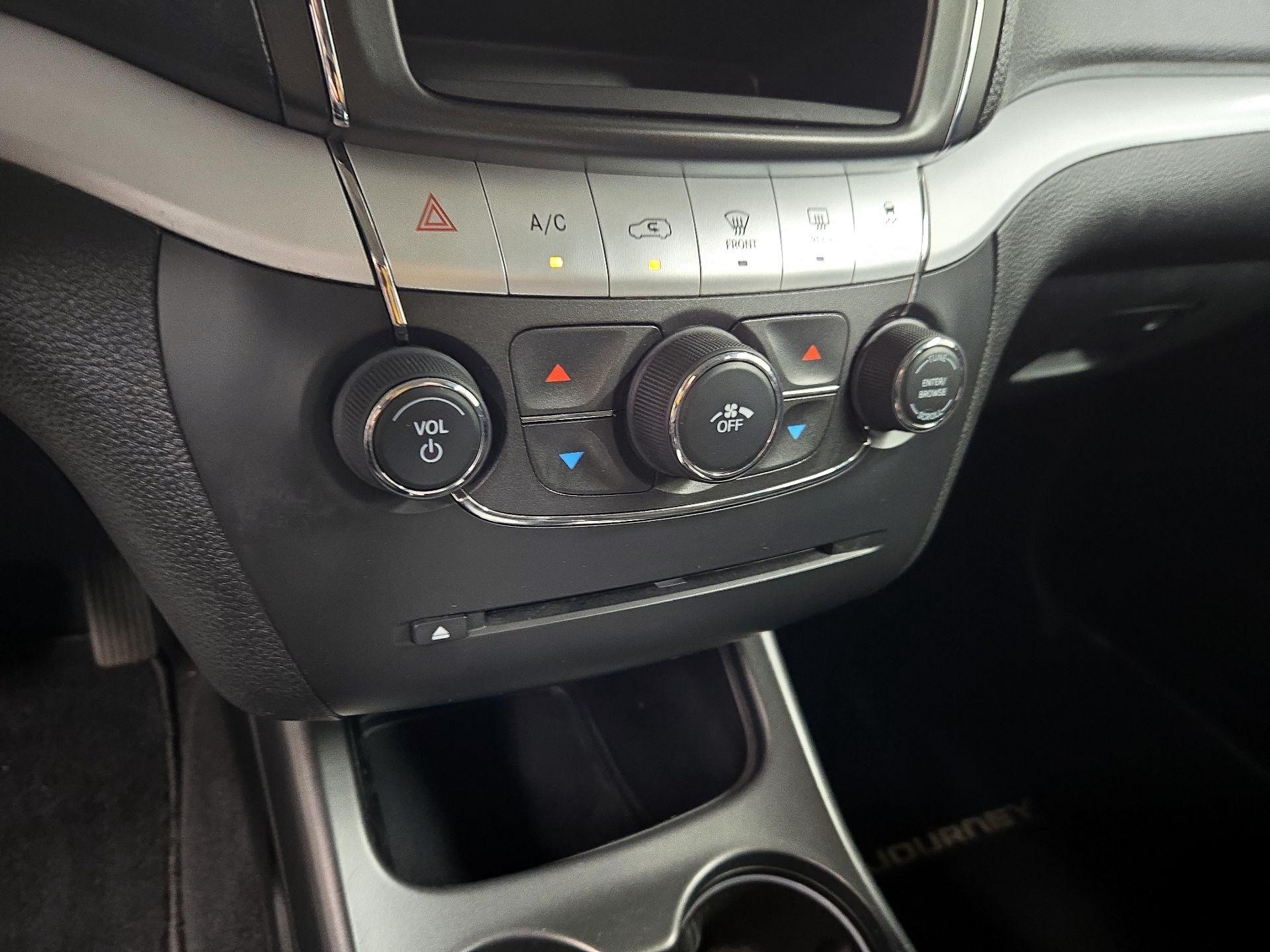 Thumbnail: 2016 Dodge Journey - 15