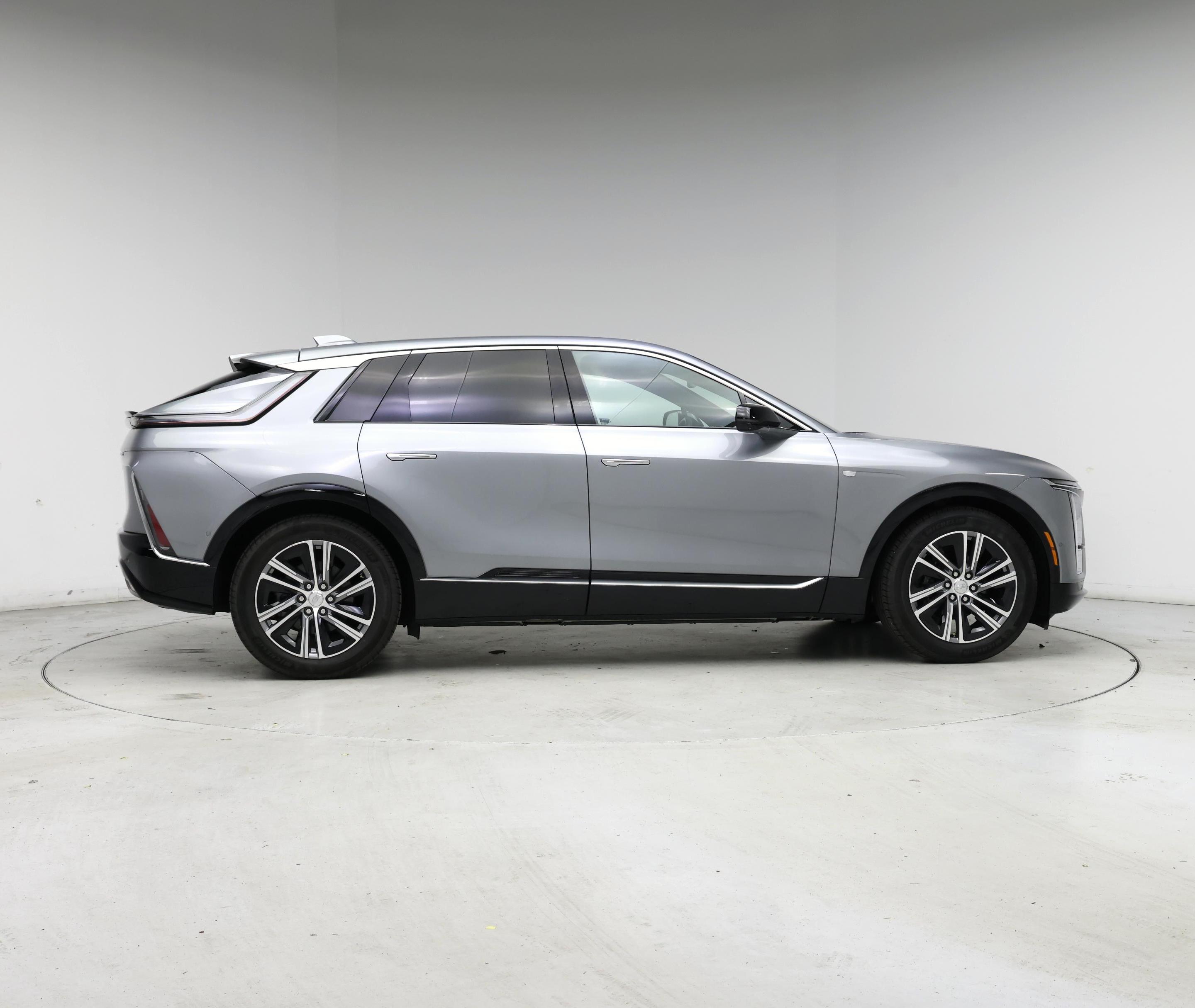 Thumbnail: 2024 Cadillac Lyriq - 7