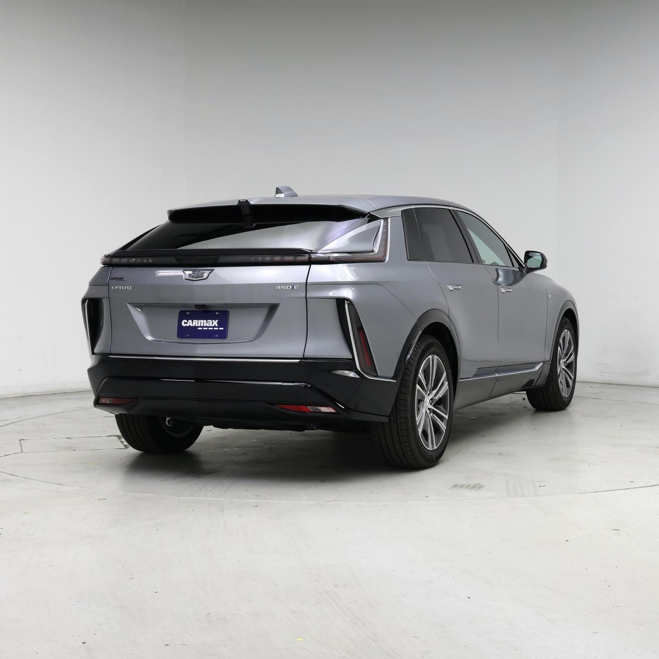 Thumbnail: 2024 Cadillac Lyriq - 8