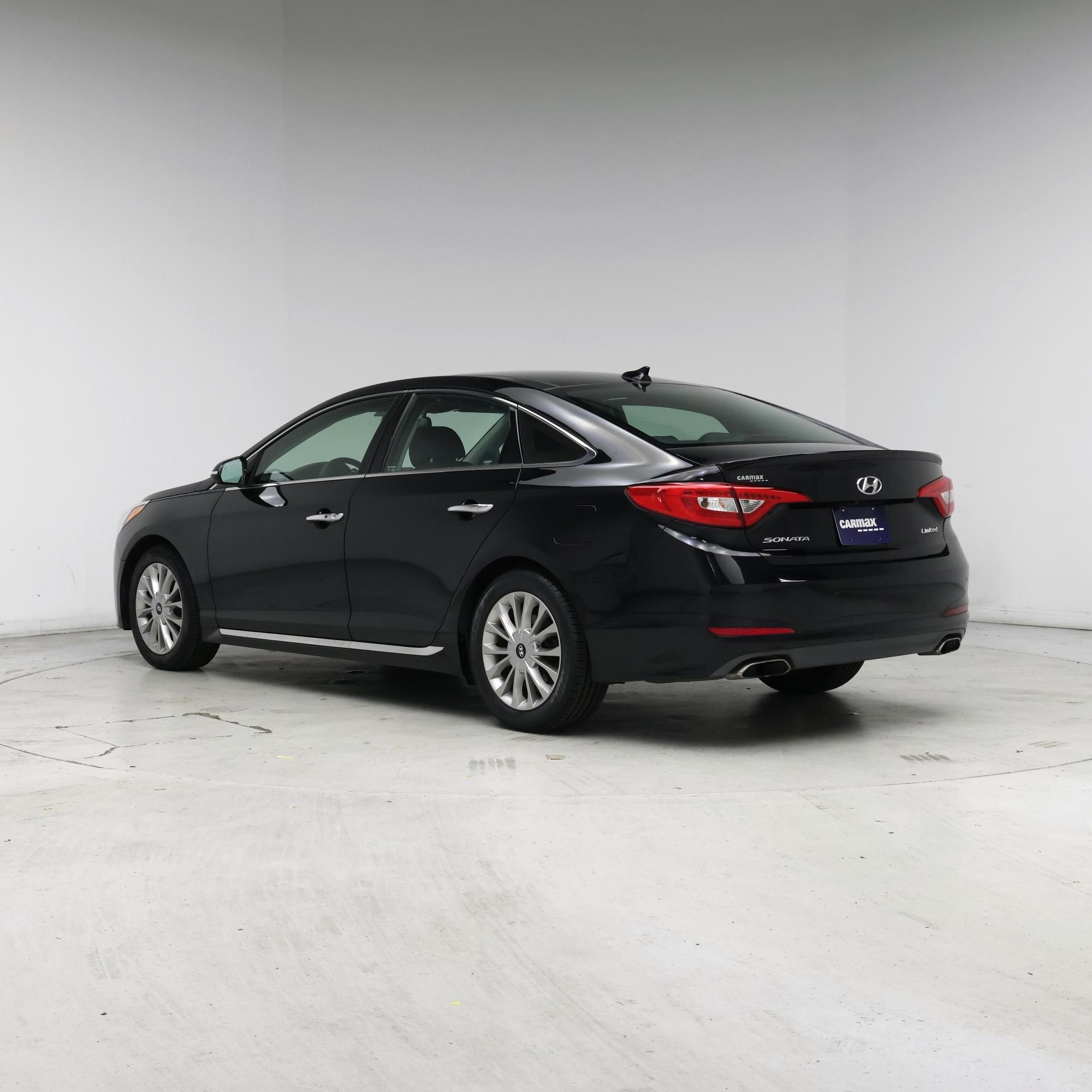 Thumbnail: 2015 Hyundai Sonata - 2
