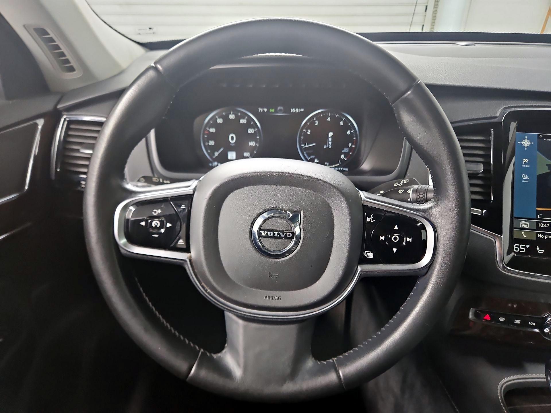 Thumbnail: 2017 Volvo XC90 - 10