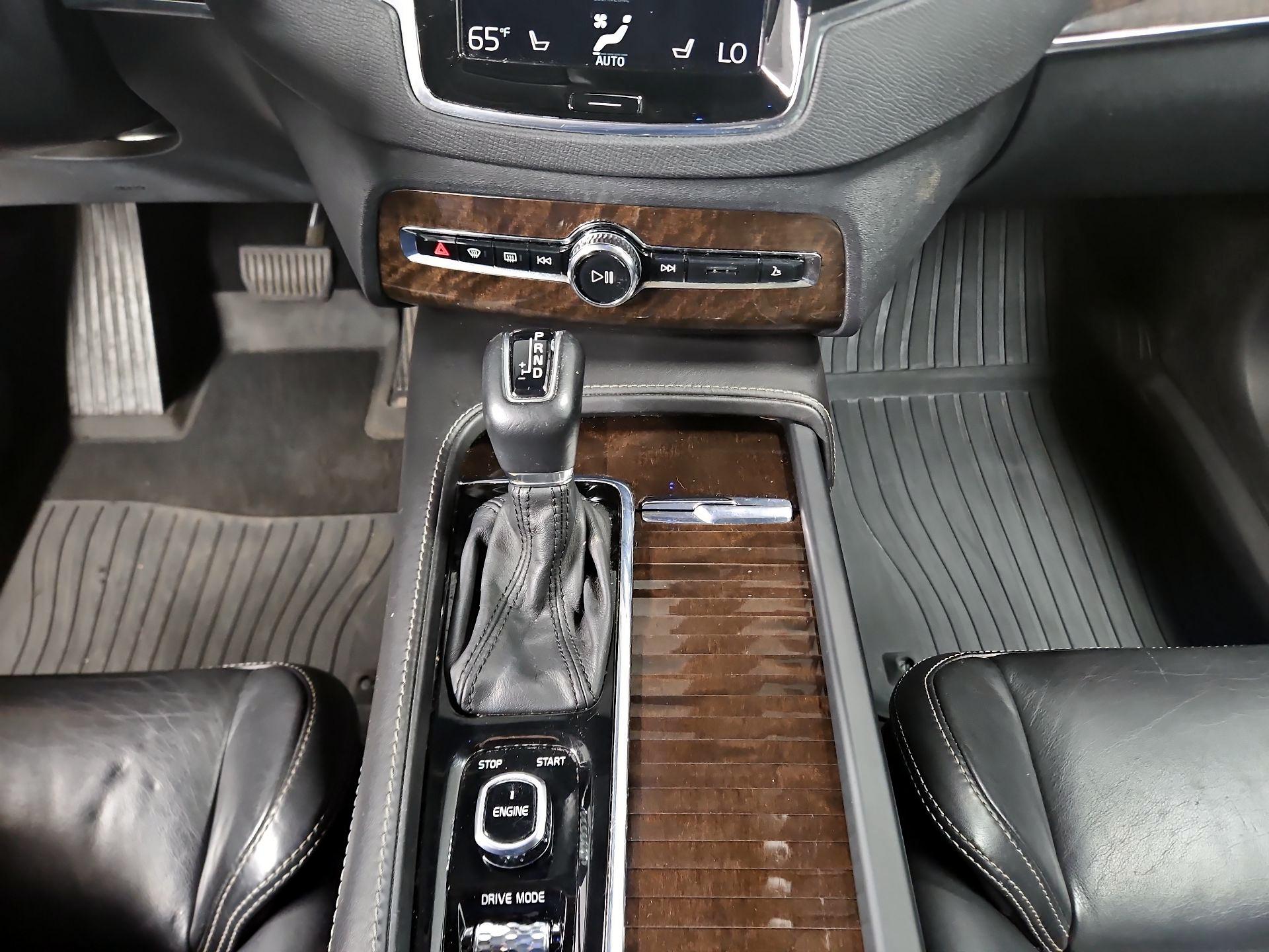 Thumbnail: 2017 Volvo XC90 - 18
