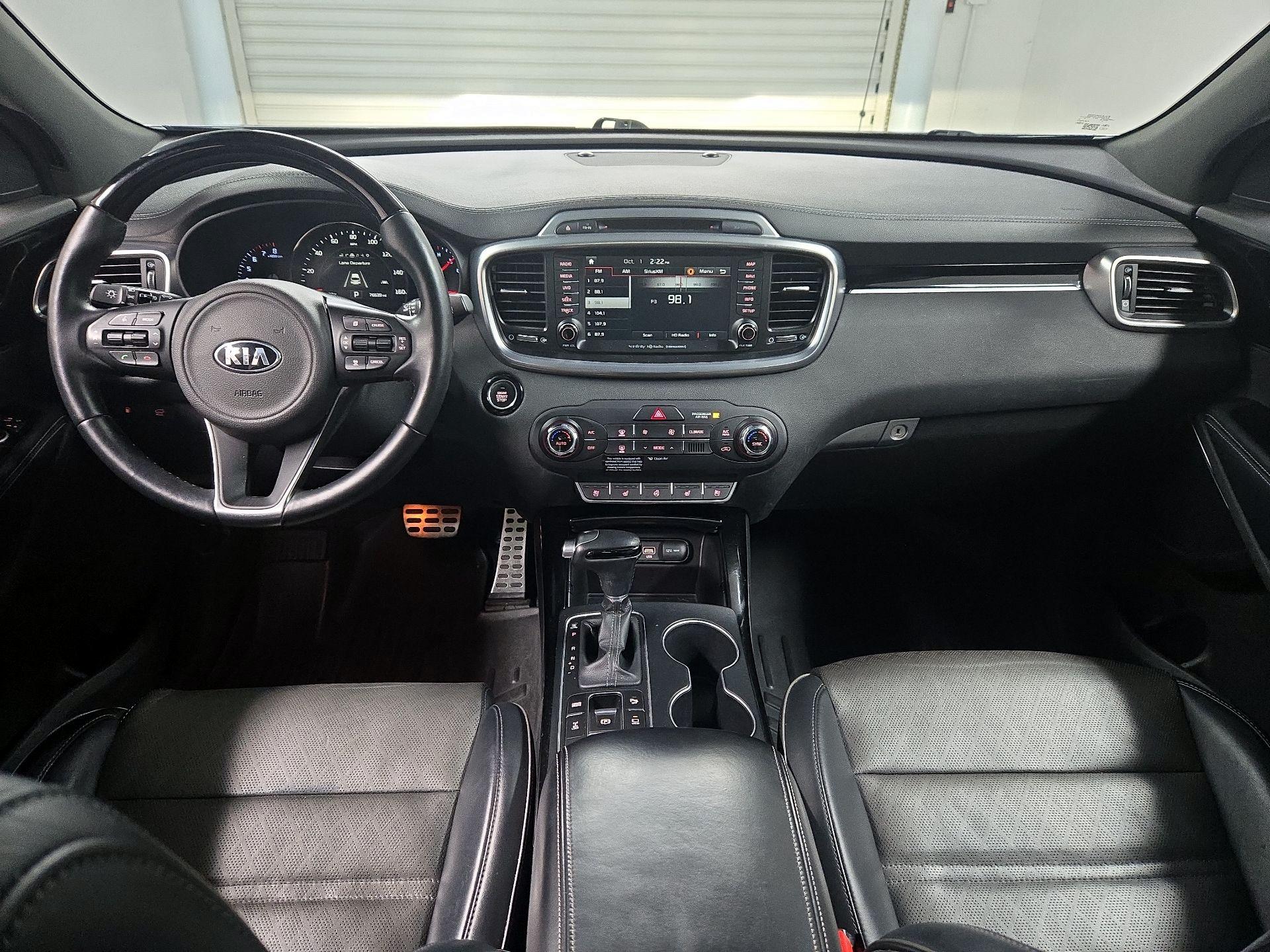 Thumbnail: 2017 Kia Sorento - 9