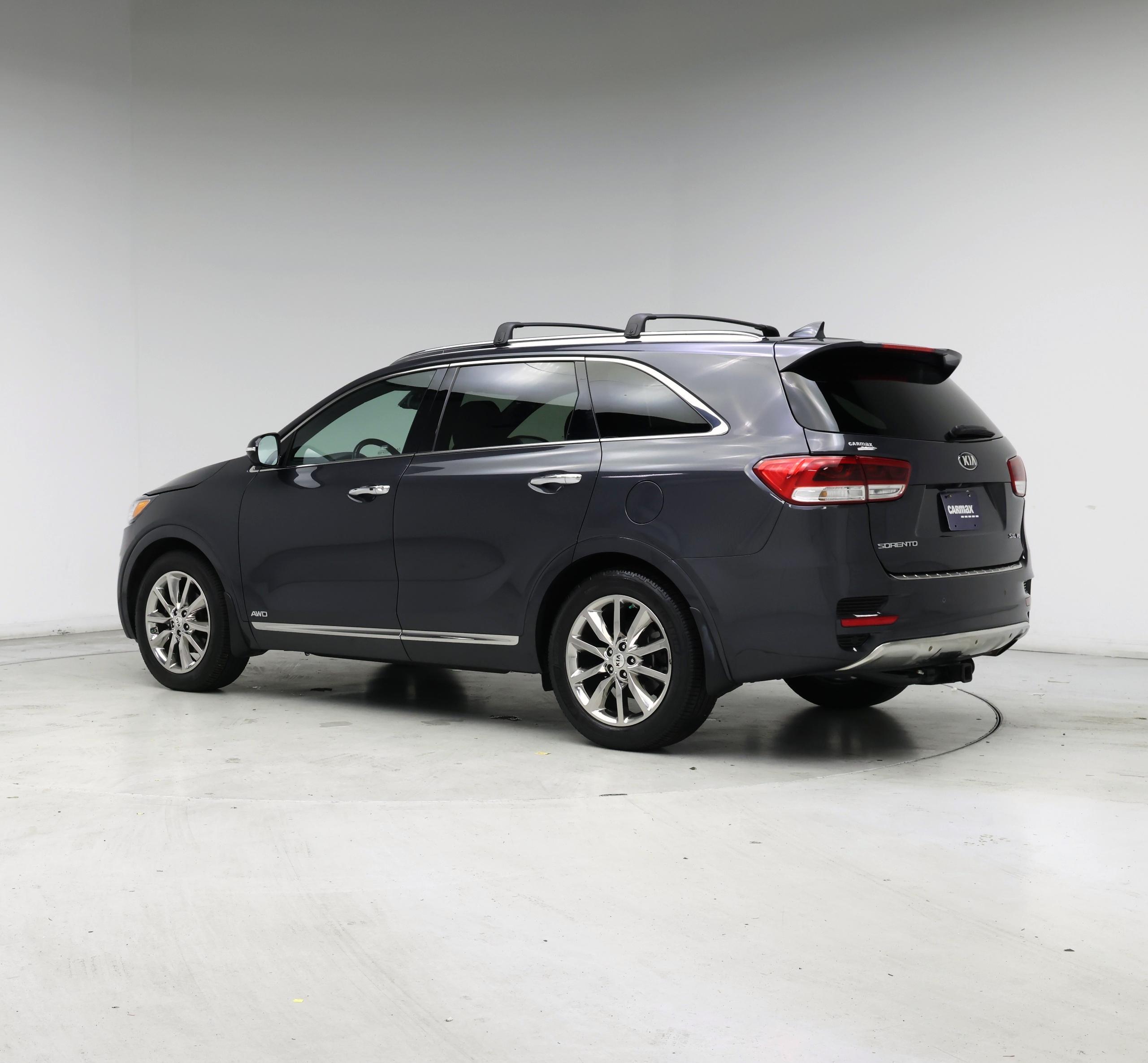 Thumbnail: 2017 Kia Sorento - 2