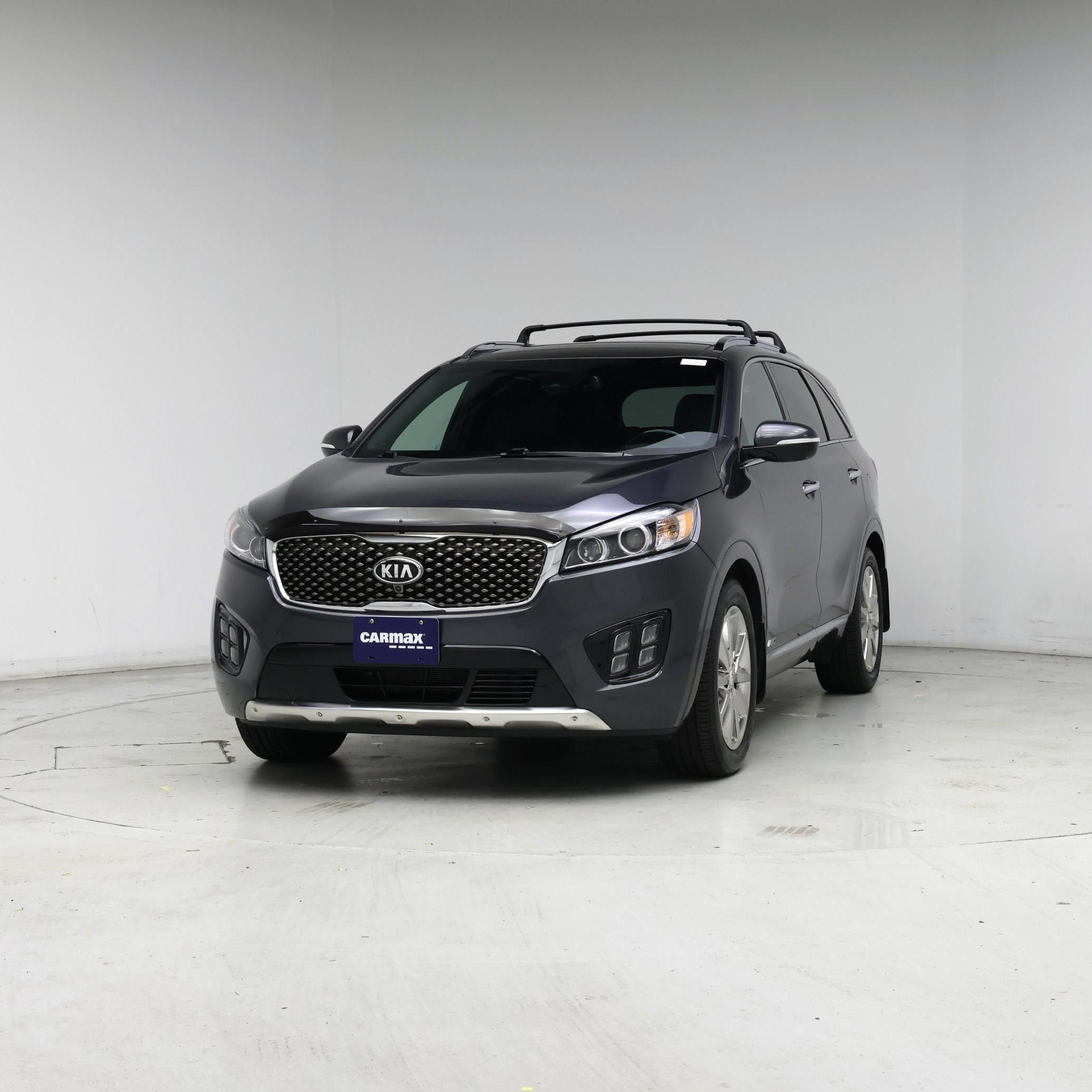 Thumbnail: 2017 Kia Sorento - 4