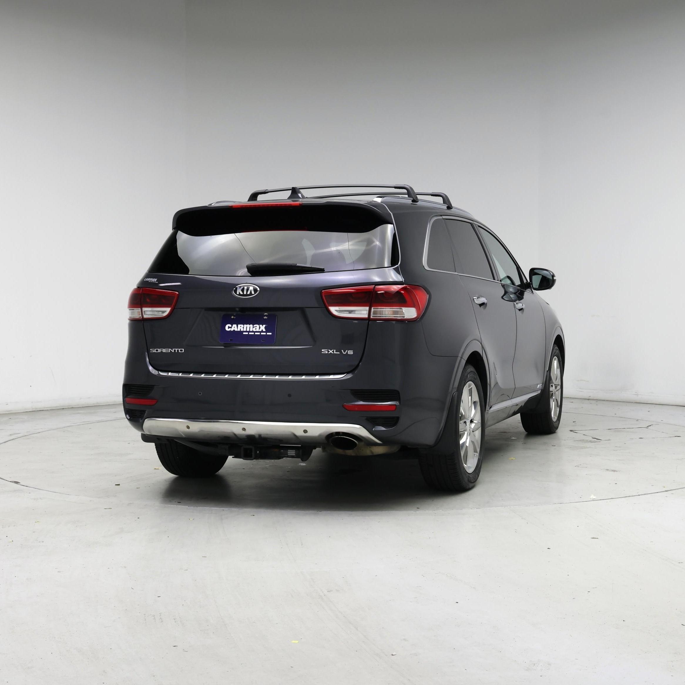 Thumbnail: 2017 Kia Sorento - 8