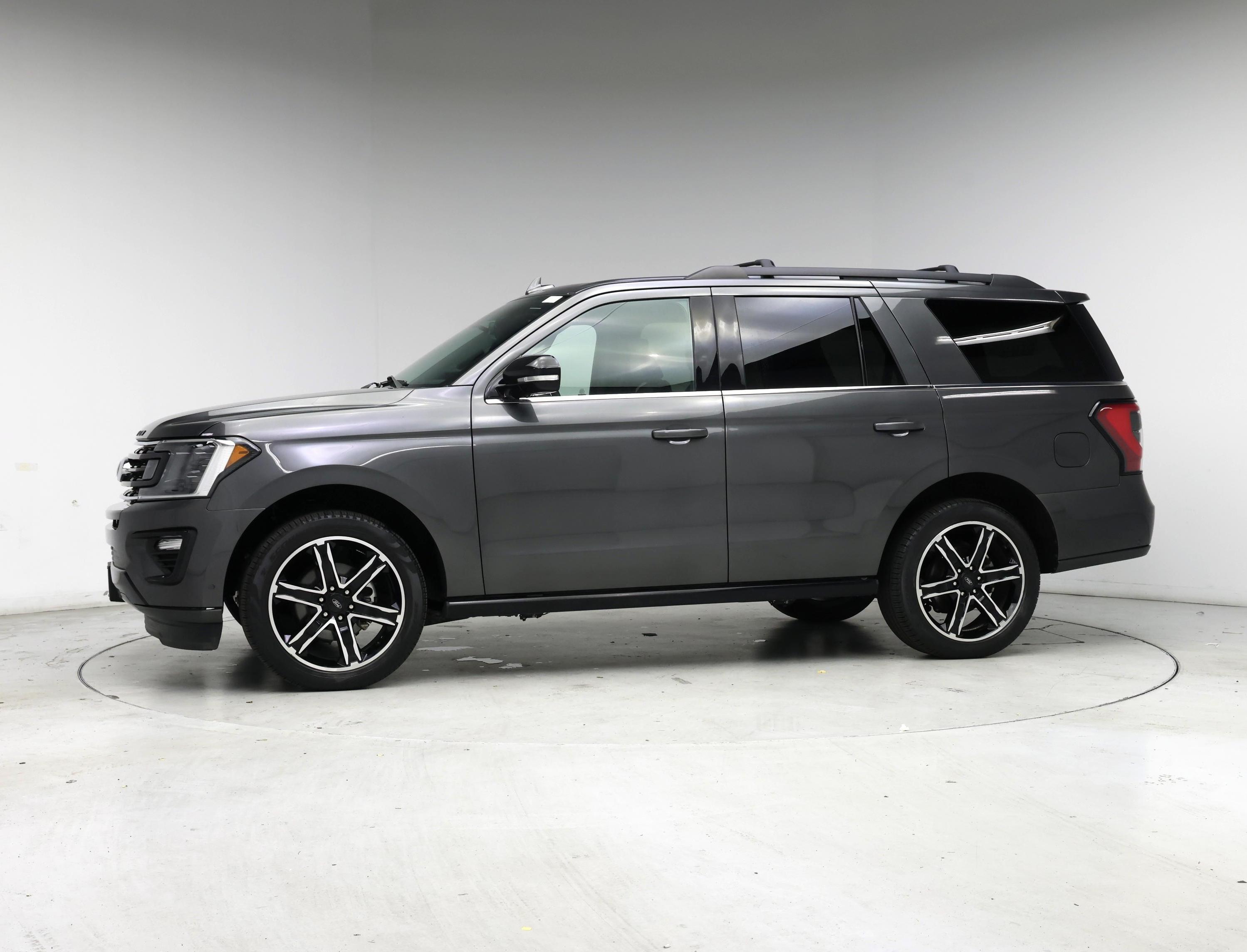 Thumbnail: 2021 Ford Expedition - 3