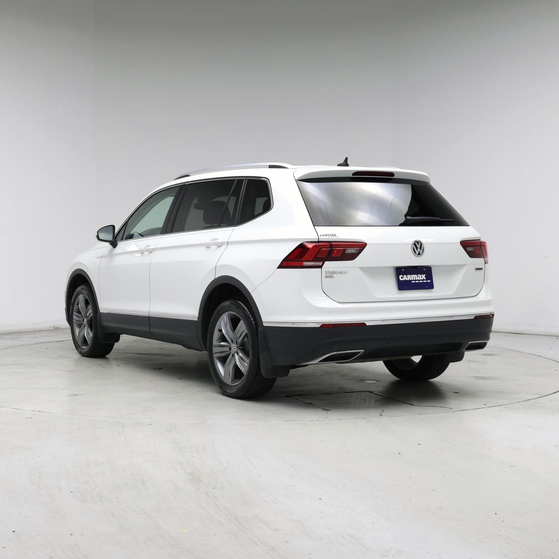Thumbnail: 2020 Volkswagen Tiguan - 2