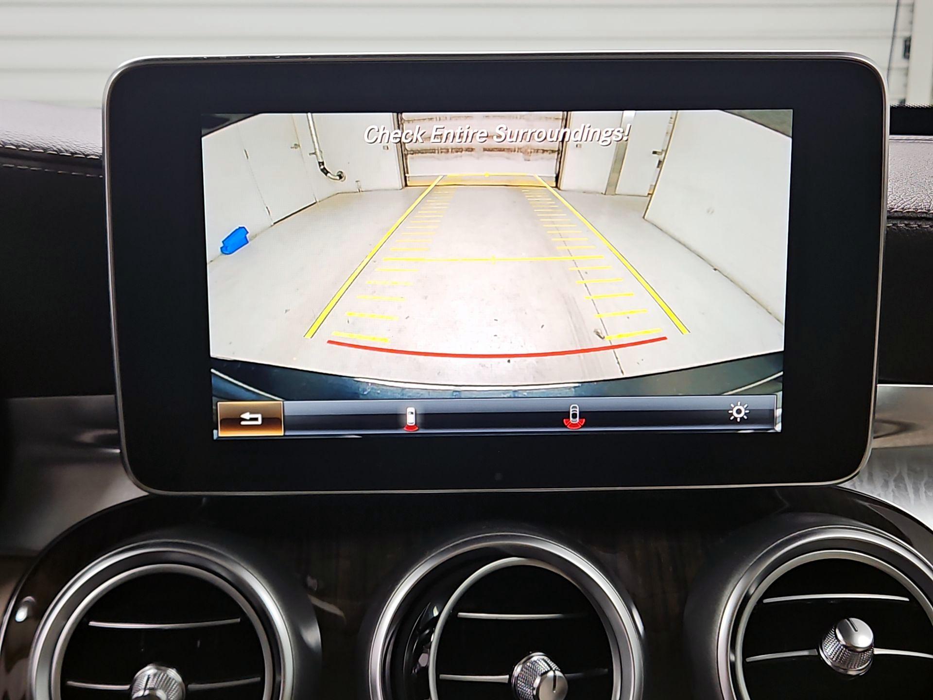 Thumbnail: 2015 Mercedes-Benz C-Class - 15
