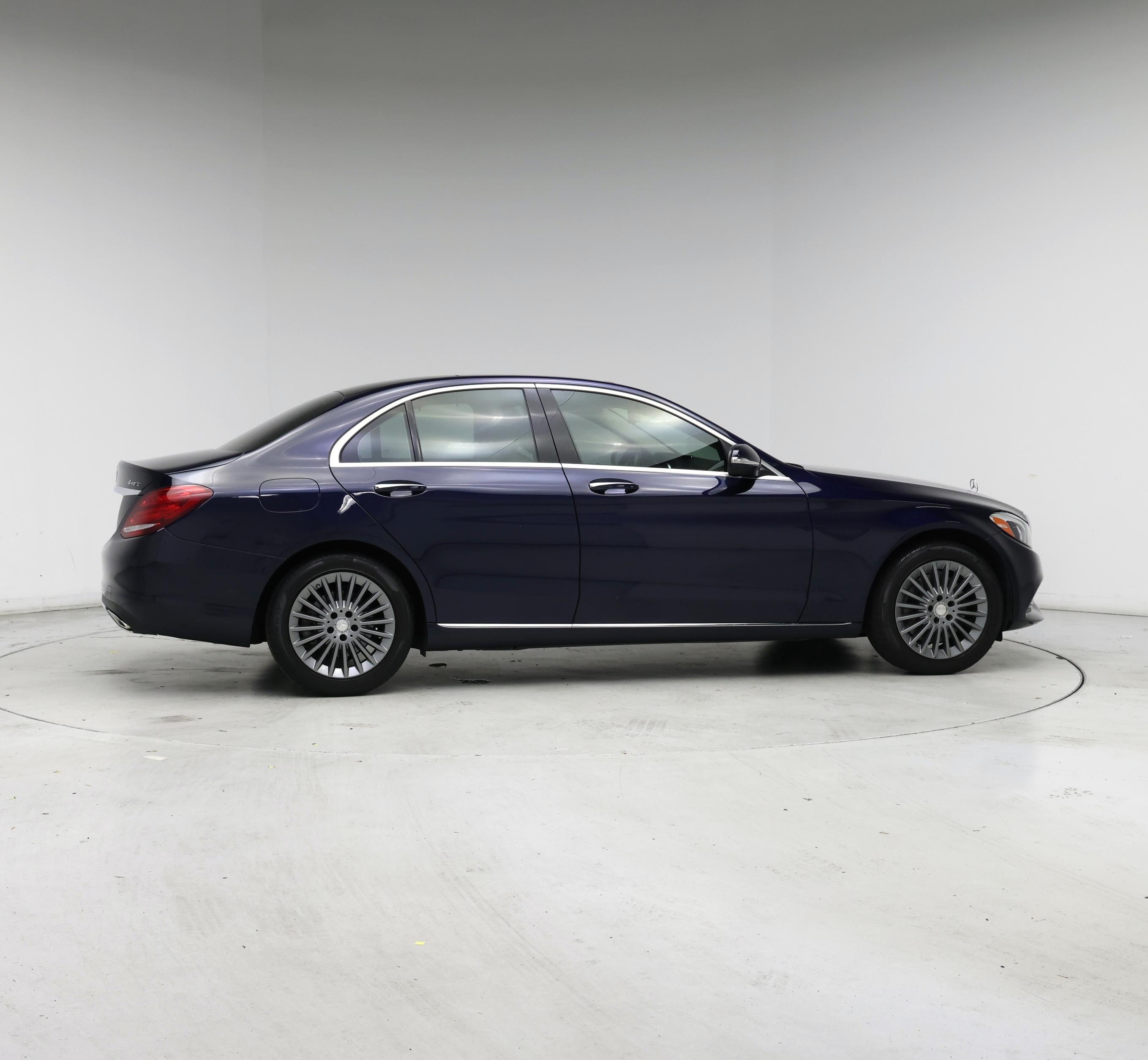 Thumbnail: 2015 Mercedes-Benz C-Class - 7