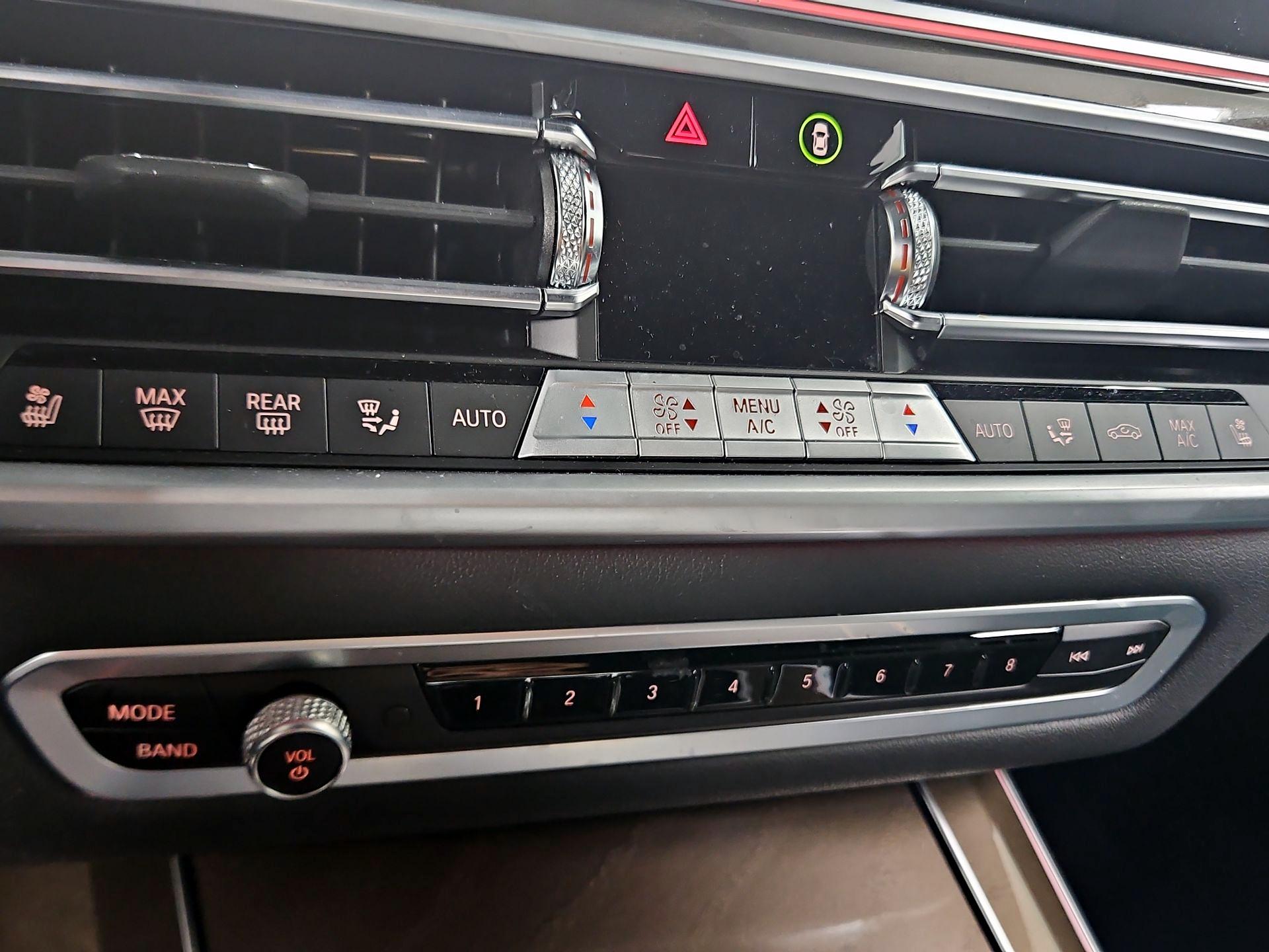 Thumbnail: 2022 BMW X5 - 17