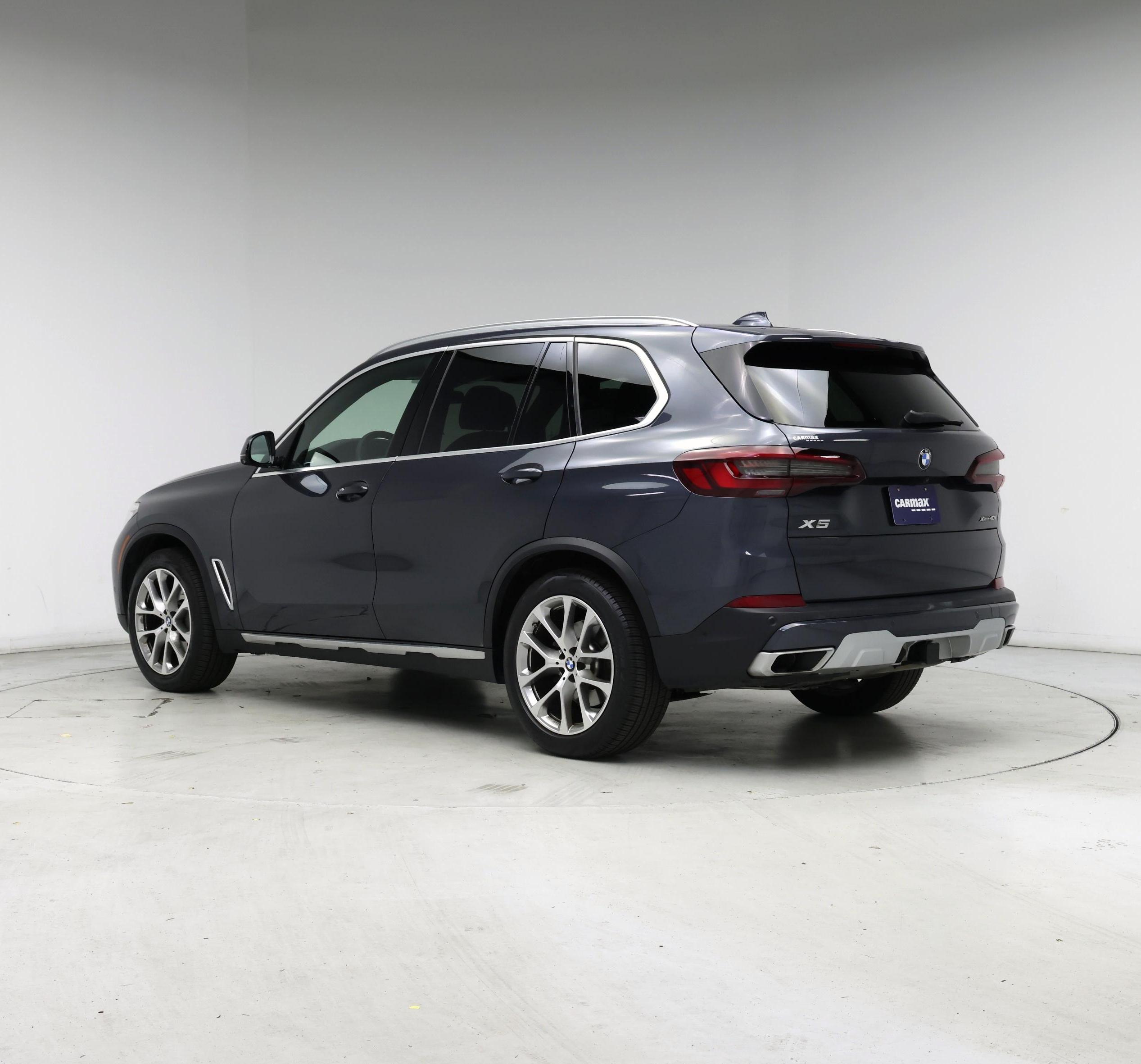 Thumbnail: 2022 BMW X5 - 2