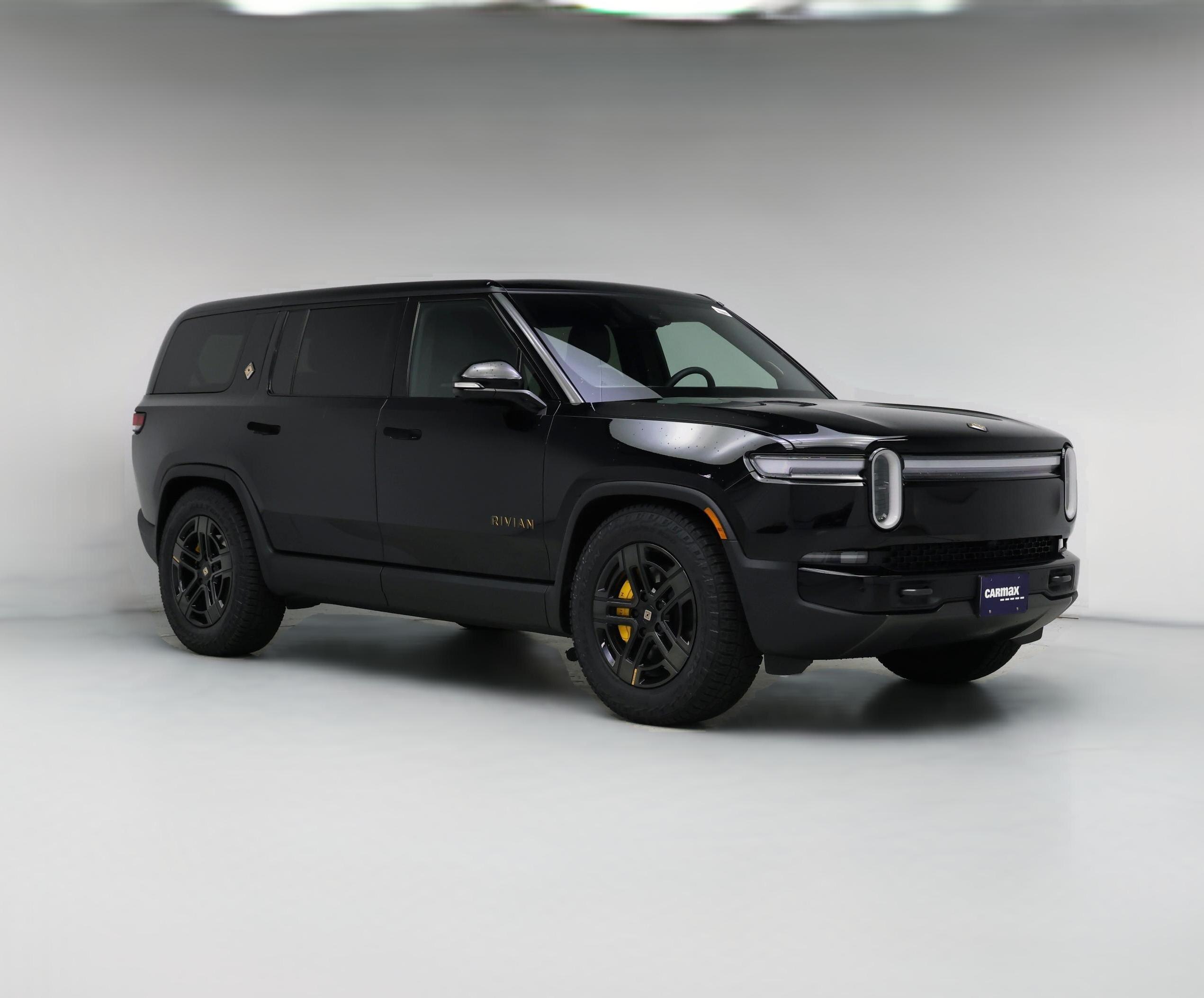 Thumbnail: 2025 Rivian R1S - 1