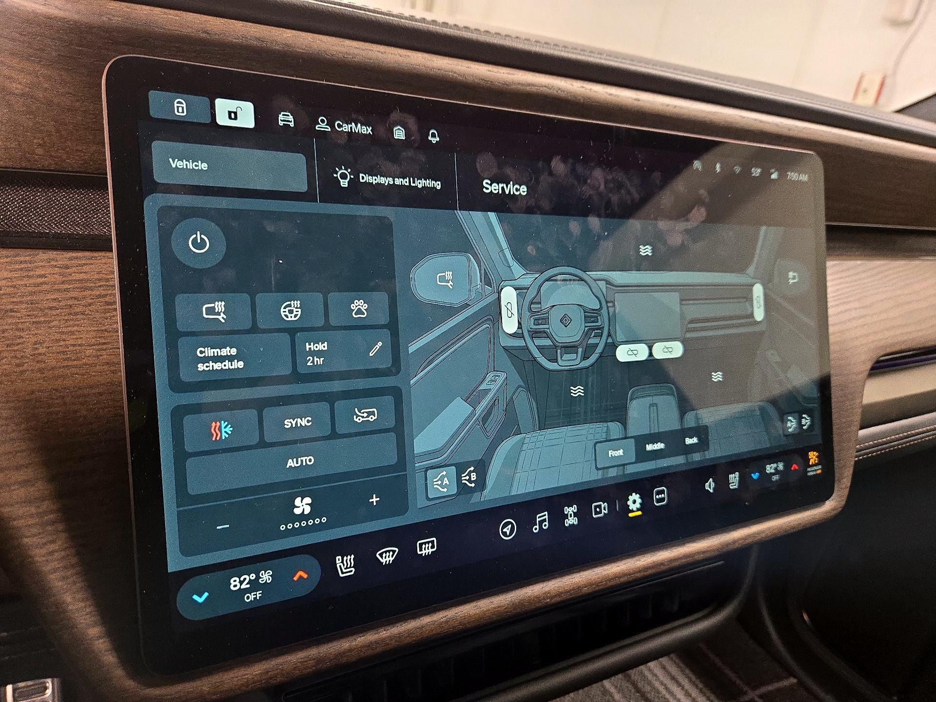 Thumbnail: 2025 Rivian R1S - 16