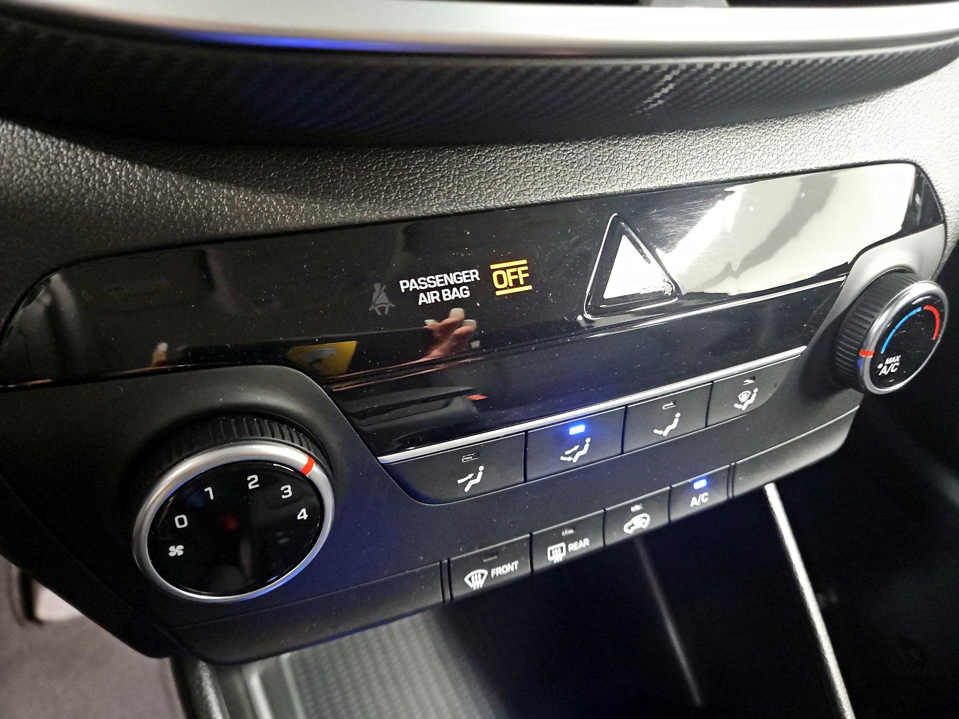 Thumbnail: 2019 Hyundai Tucson - 16