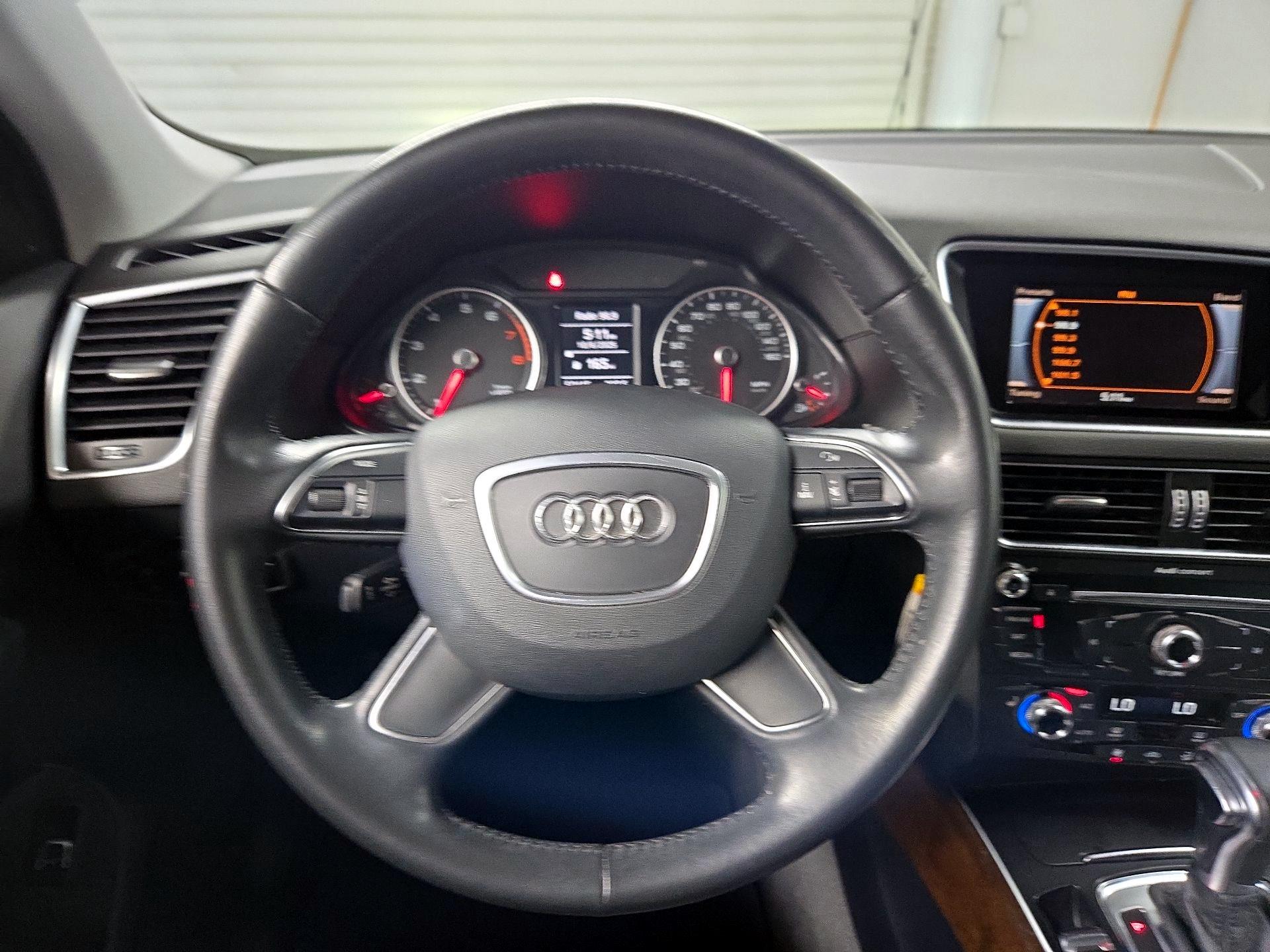 Thumbnail: 2016 Audi Q5 - 10